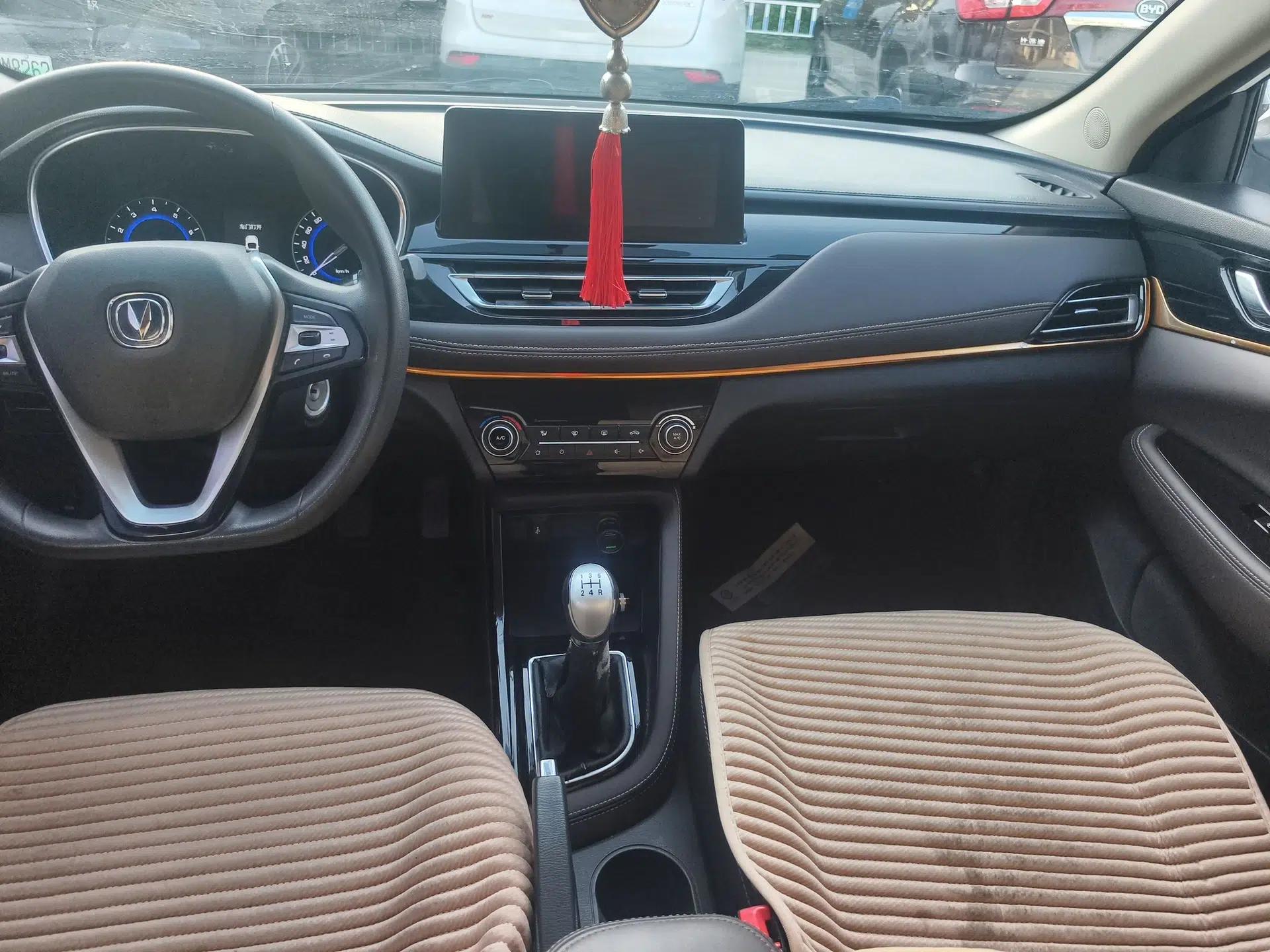 CHANGAN Eado DT 2018 1.6L Manual Smart Enjoyment Model — миниатюра 12
