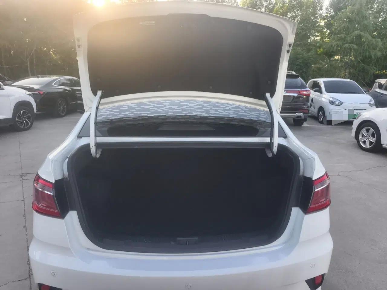 CHANGAN Eado DT 2018 1.6L Manual Smart Enjoyment Model — миниатюра 18