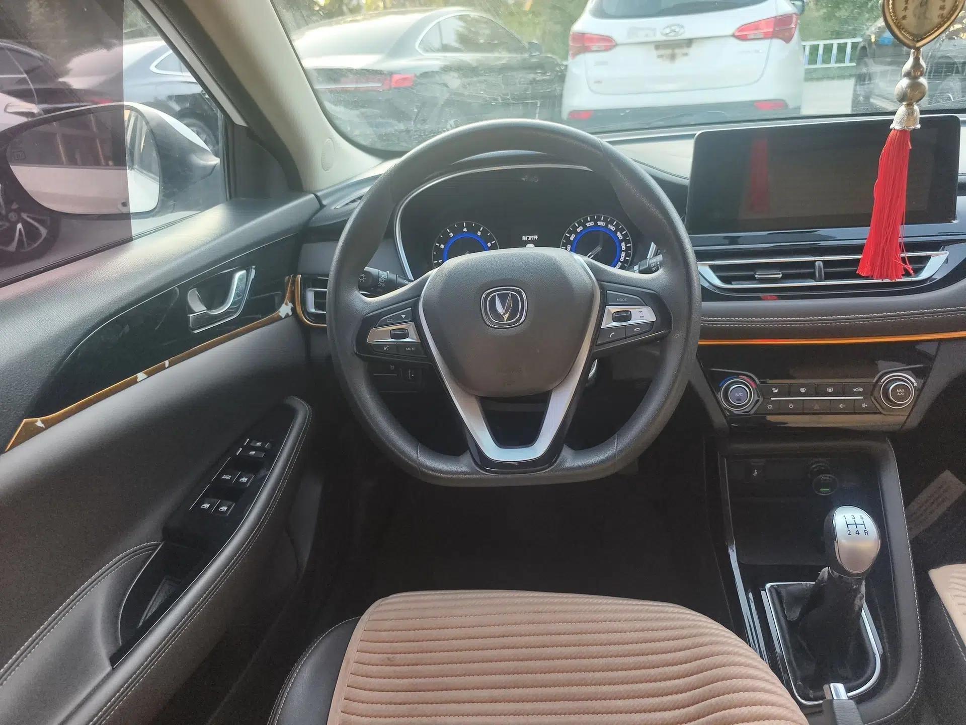 CHANGAN Eado DT 2018 1.6L Manual Smart Enjoyment Model — миниатюра 9