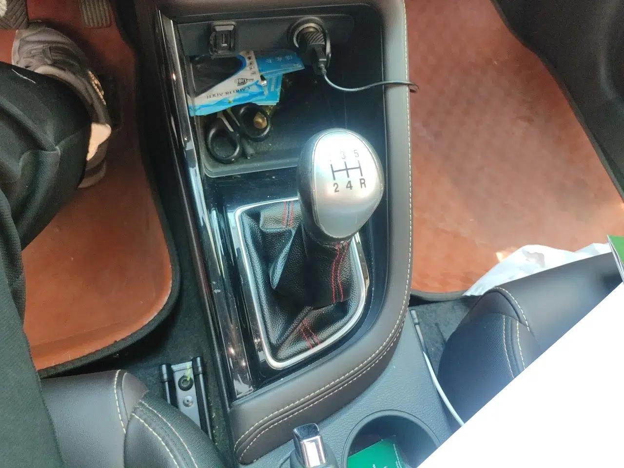 CHANGAN Eado DT 2018 1.6L Manual Smart Enjoyment Model — миниатюра 15