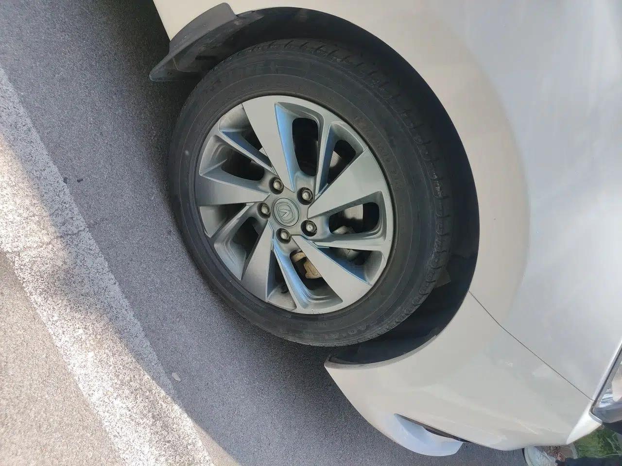 CHANGAN Eado DT 2018 1.6L Manual Smart Enjoyment Model — миниатюра 8