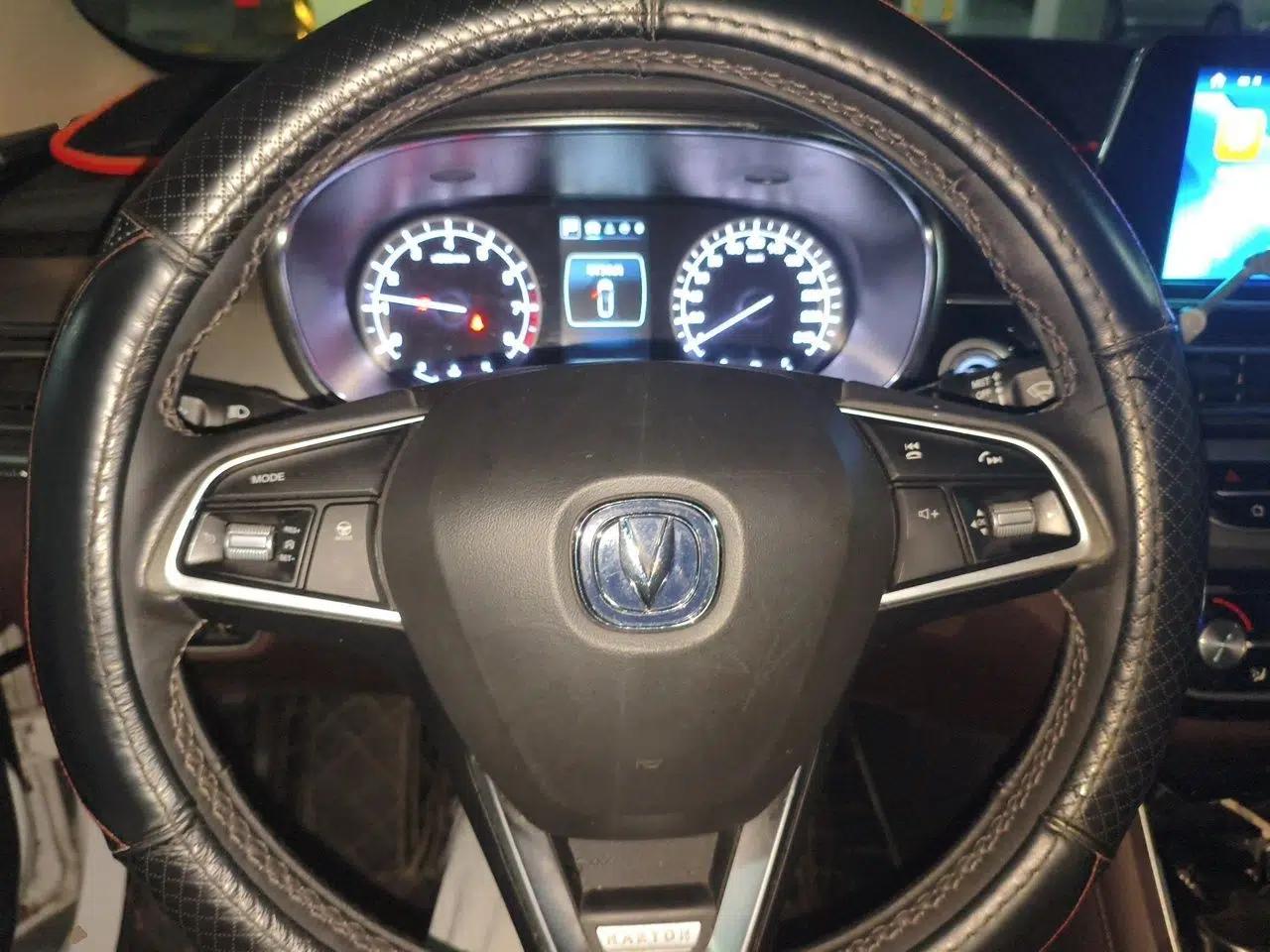 CHANGAN Raeton CC 2018 1.5T Automatic Elegant Starry Edition China V Standard — миниатюра 11