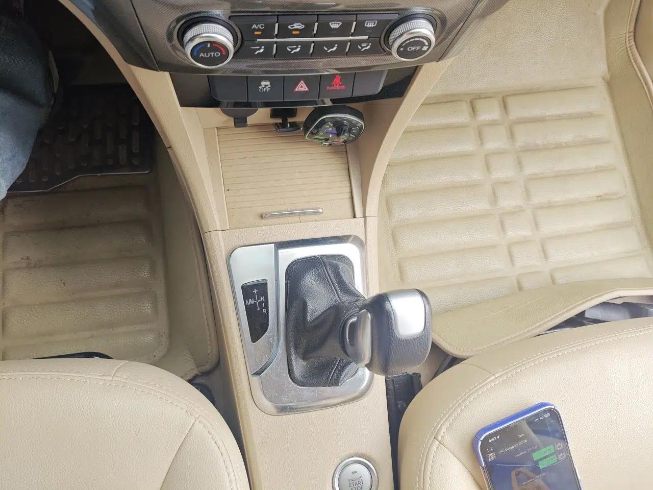 Great Wall C30 2015 1.5L AMT Elite Model — миниатюра 15