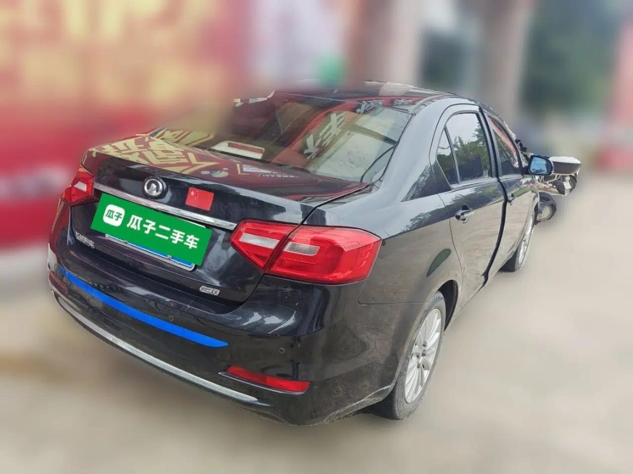 Great Wall C30 2015 1.5L AMT Elite Model — миниатюра 6