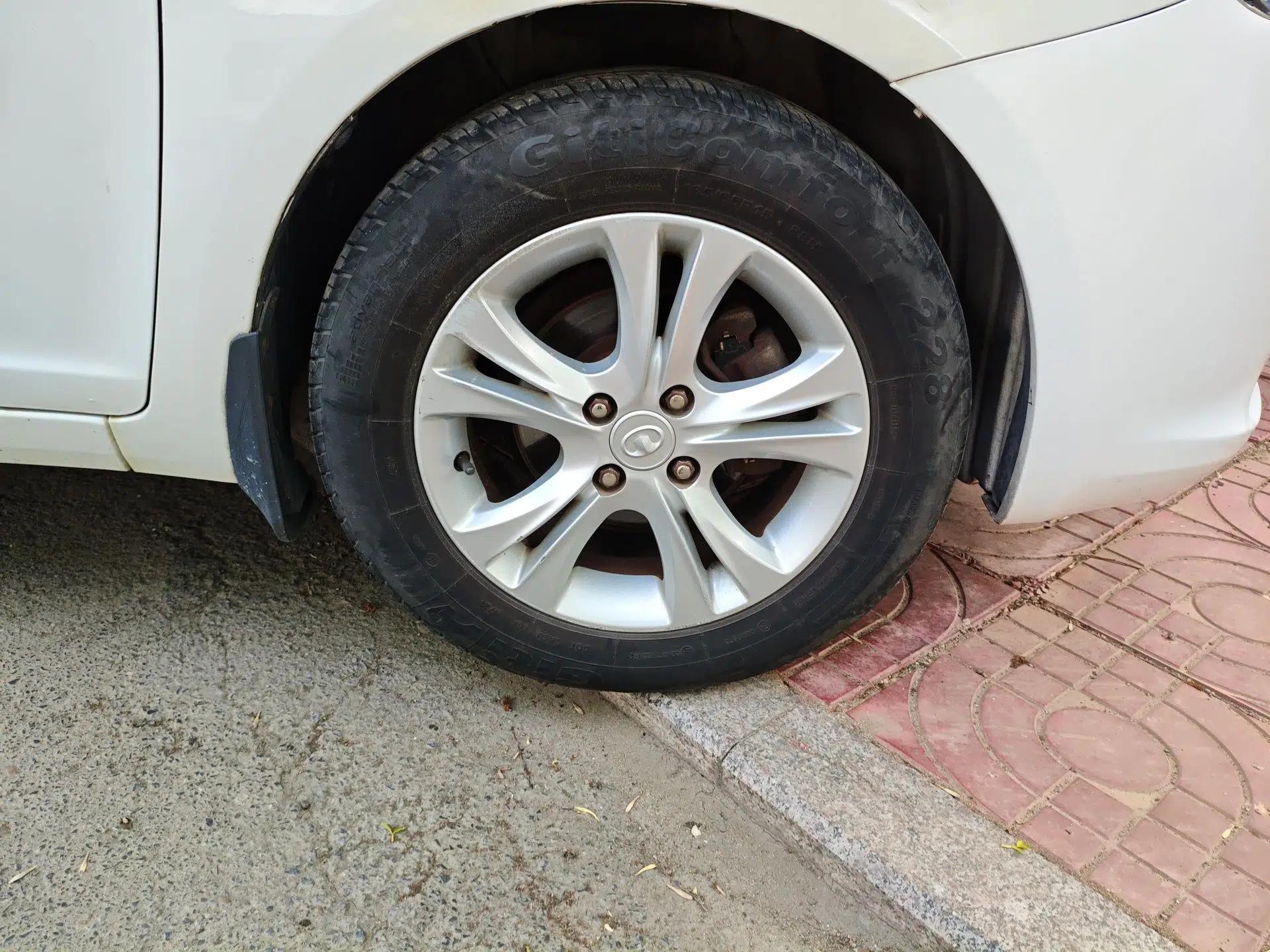 Great Wall C30 2013 1.5L Manual Comfort Model — миниатюра 8
