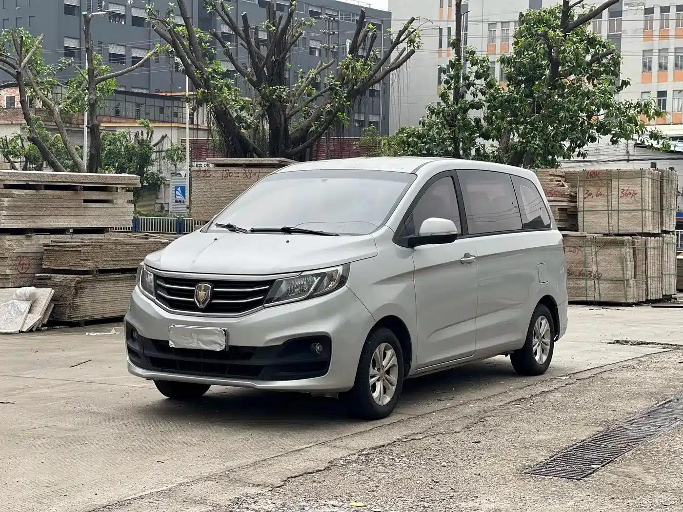 Jinbei F50 2017 1.6L Manual Elite — миниатюра 1