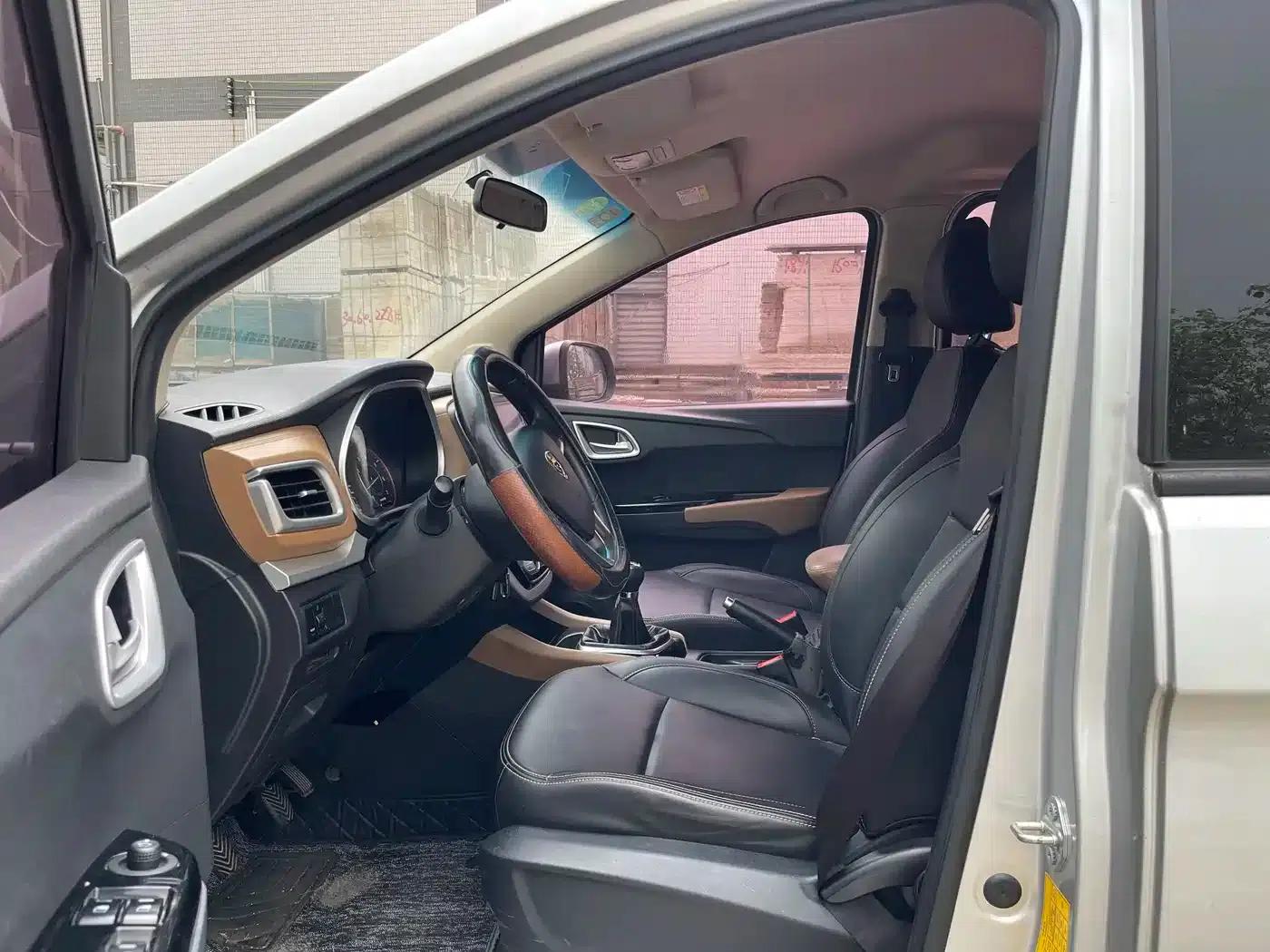 Jinbei F50 2017 1.6L Manual Elite — миниатюра 8