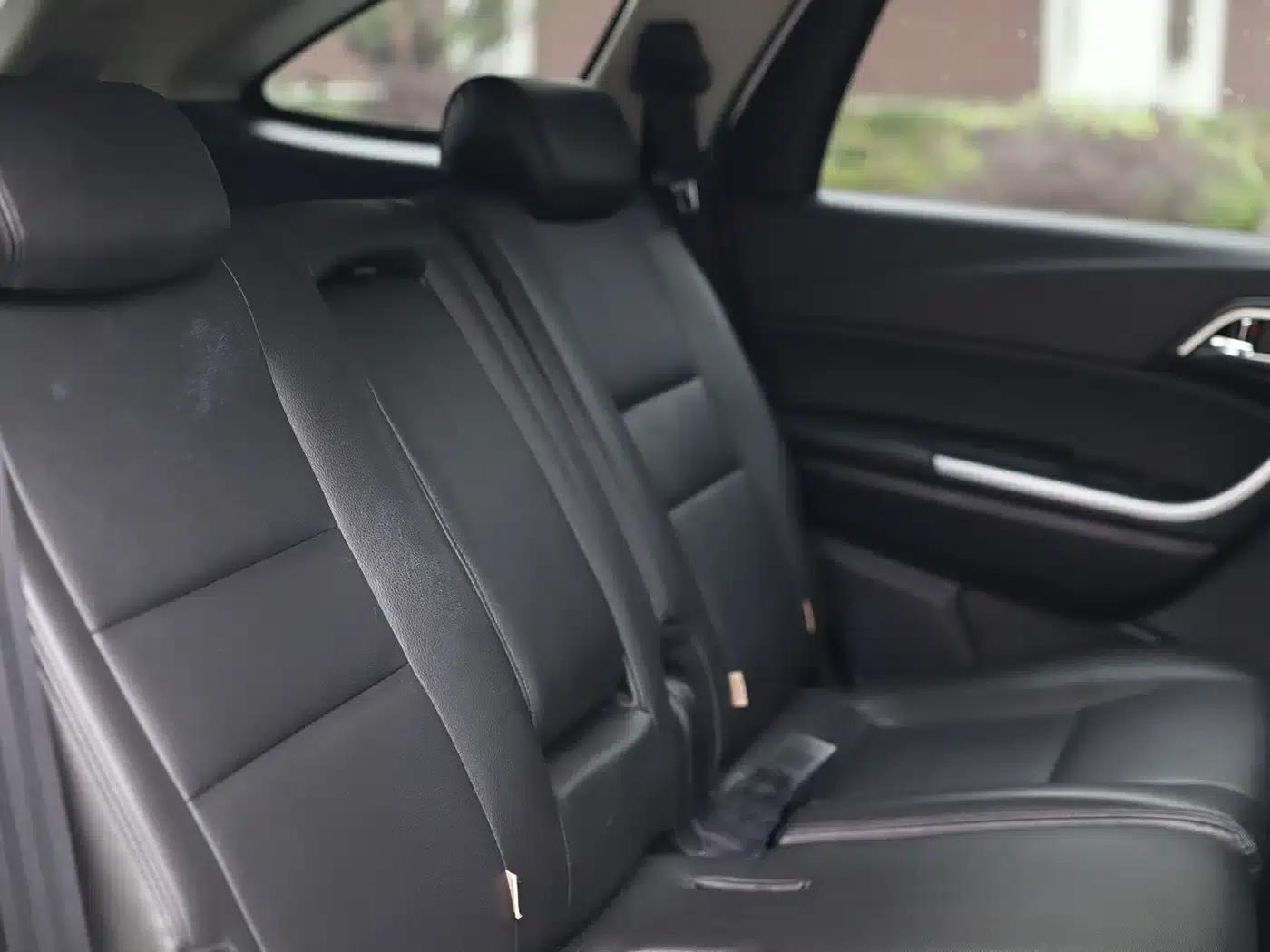 Yusheng S350 2016 2.4T Automatic 2WD Diesel Luxury 5-Seater — миниатюра 26