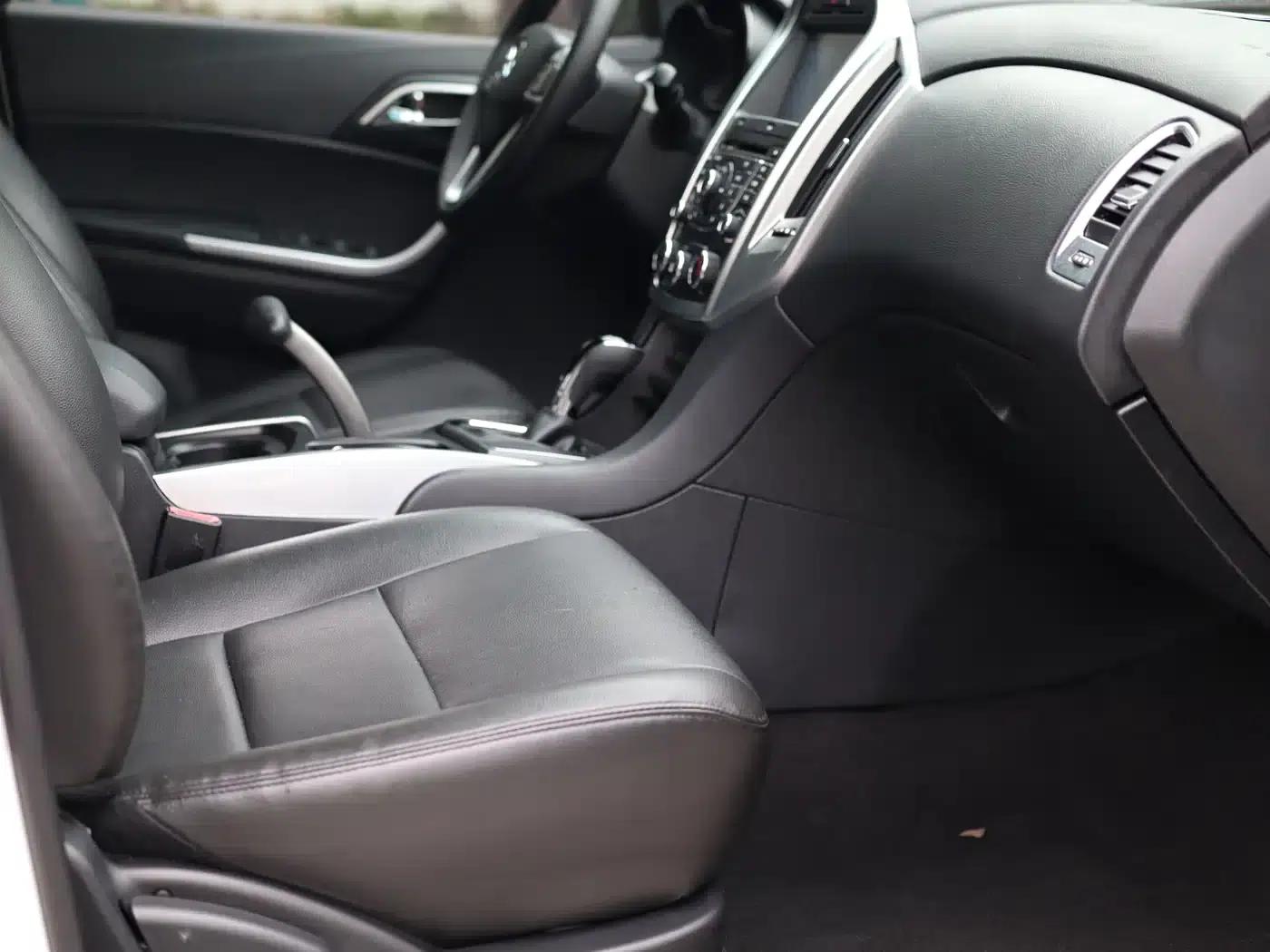 Yusheng S350 2016 2.4T Automatic 2WD Diesel Luxury 5-Seater — миниатюра 27