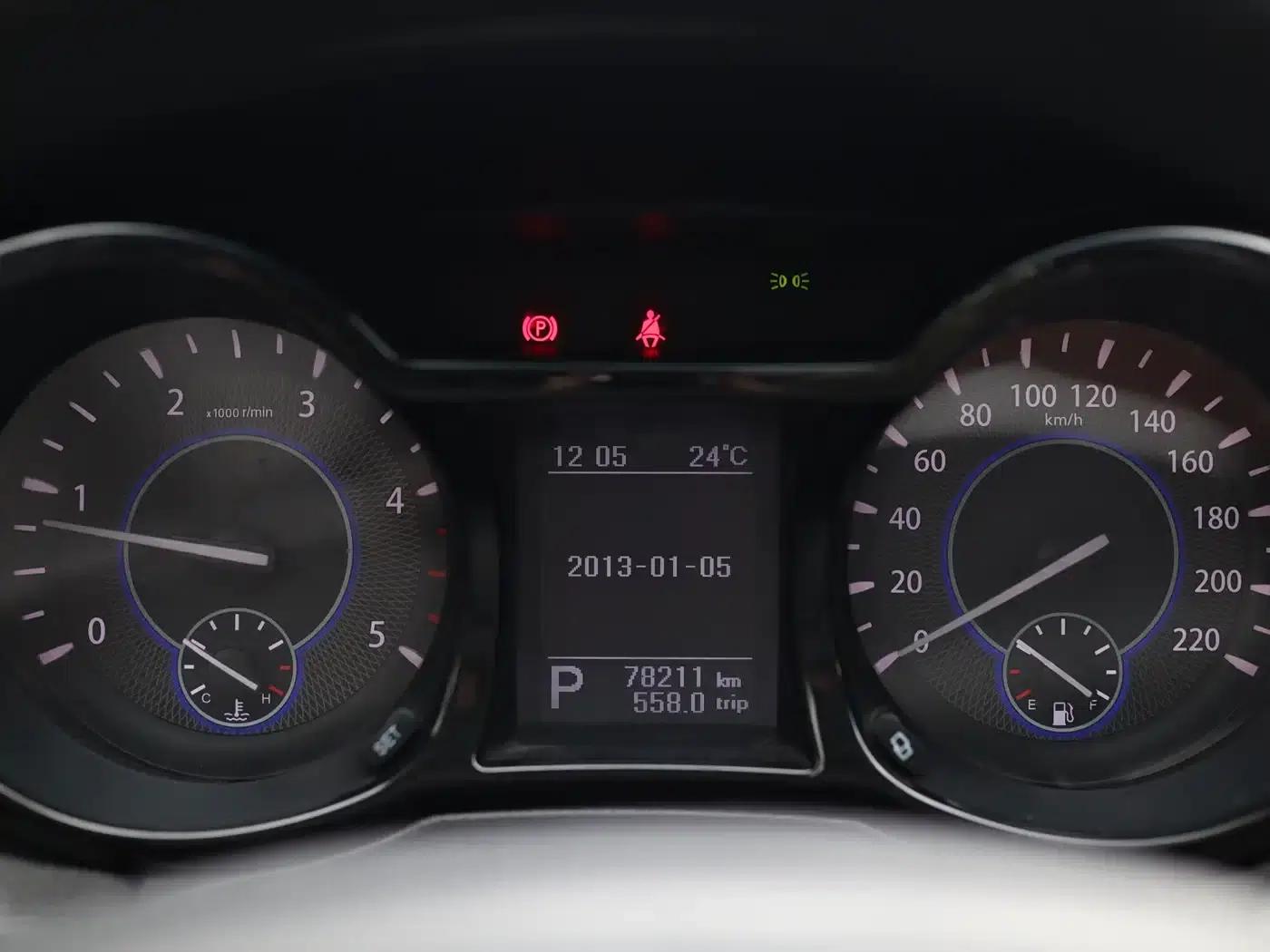 Yusheng S350 2016 2.4T Automatic 2WD Diesel Luxury 5-Seater — миниатюра 7
