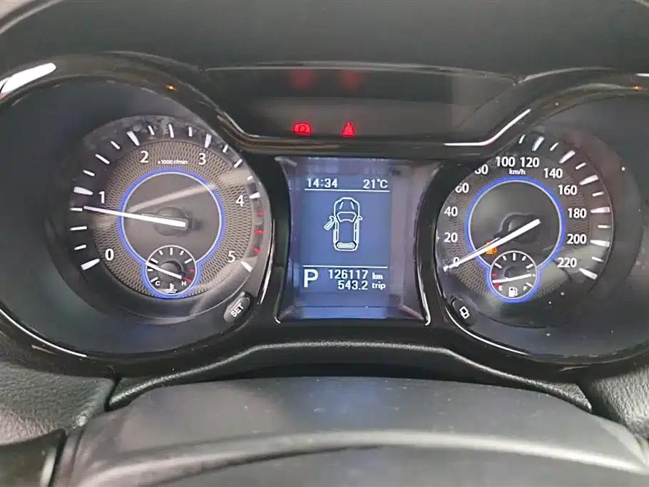 Yusheng S350 2013 2.4T Automatic 2WD Diesel Luxury 5-Seater — миниатюра 14