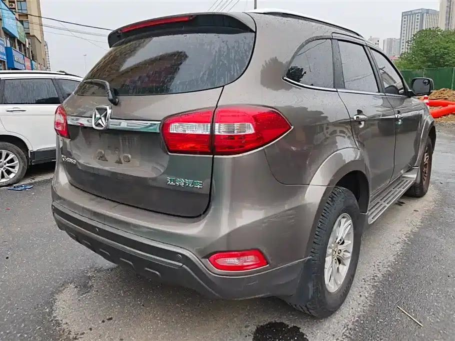 Yusheng S350 2013 2.4T Automatic 2WD Diesel Luxury 5-Seater — миниатюра 3