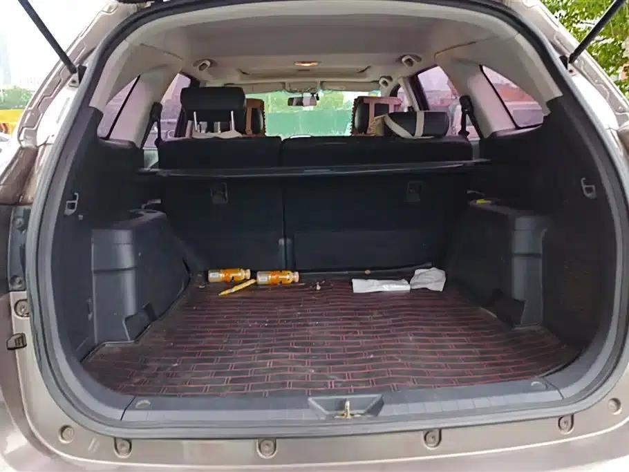 Yusheng S350 2013 2.4T Automatic 2WD Diesel Luxury 5-Seater — миниатюра 4