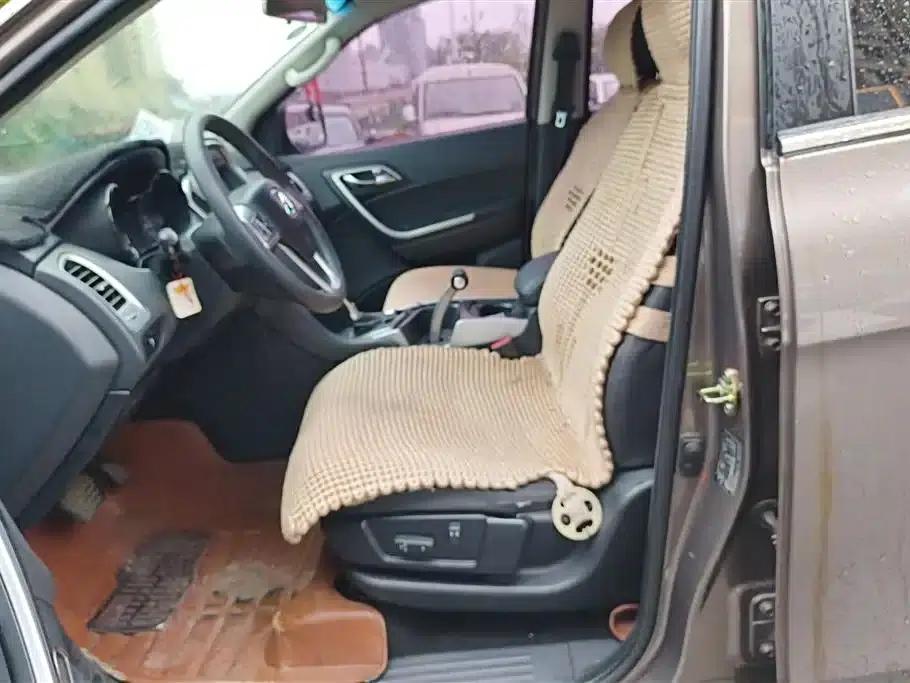 Yusheng S350 2013 2.4T Automatic 2WD Diesel Luxury 5-Seater — миниатюра 9