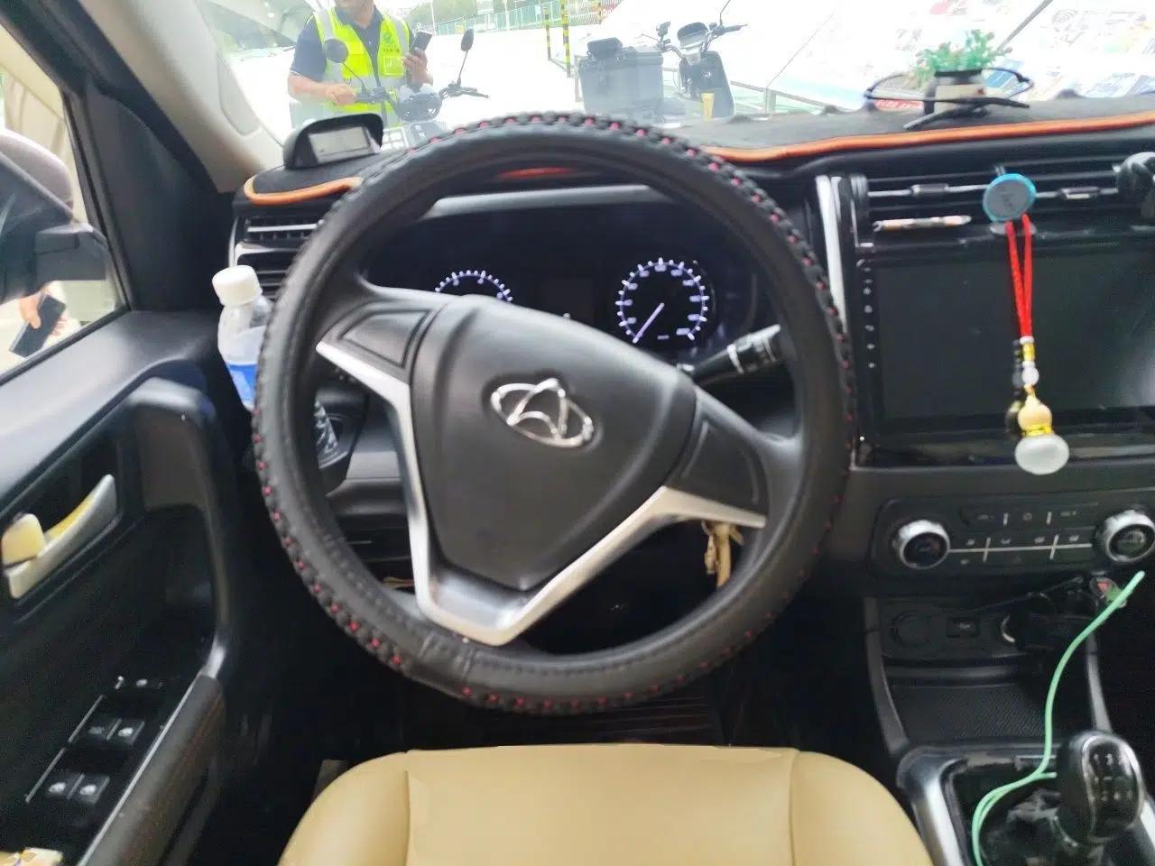CHANGAN OSHAN X70A 2018 1.5L Manual Standard Edition — миниатюра 11