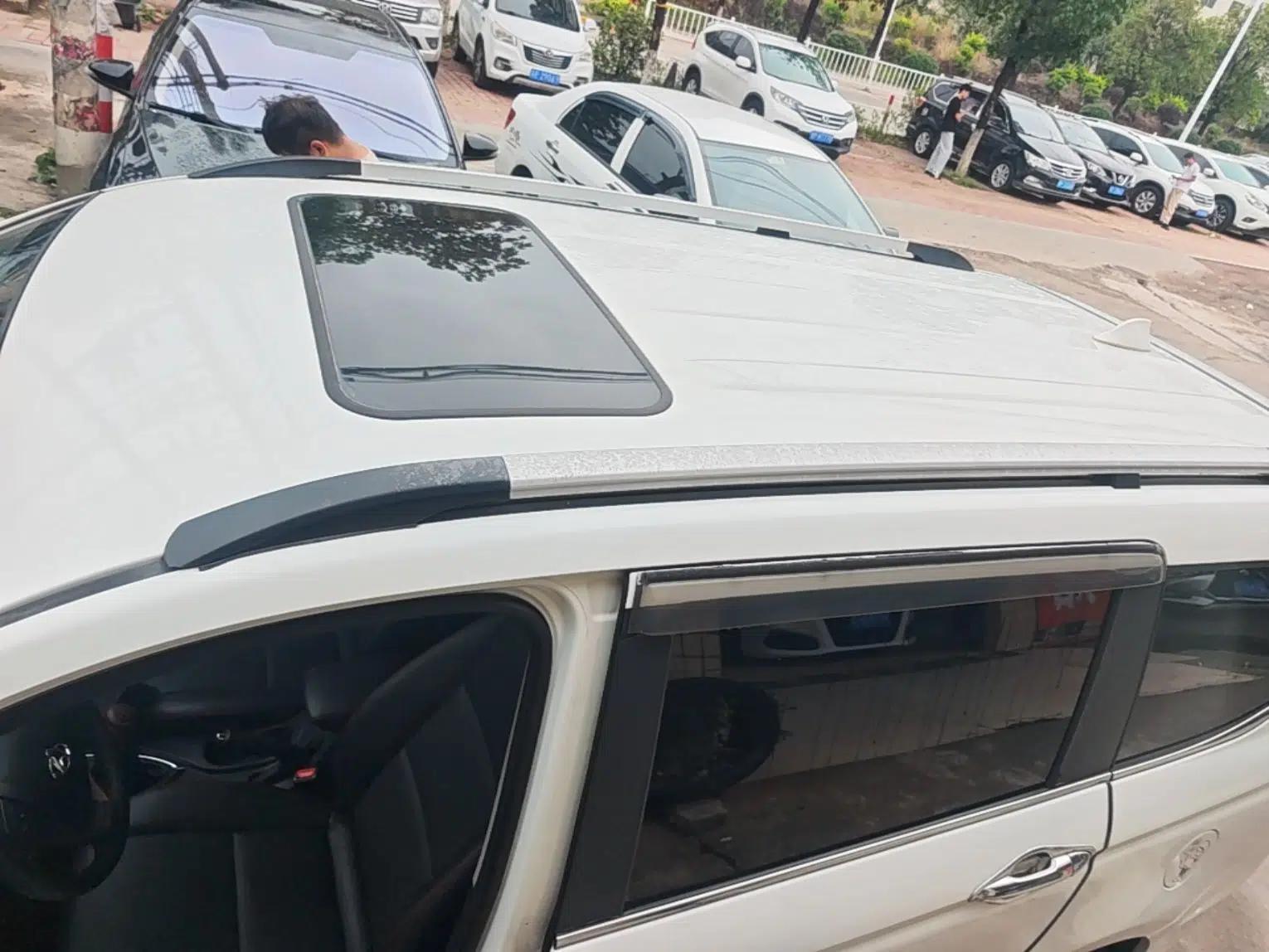 CHANGAN KAICHENG Oushang A600 2016 1.5L Manual Luxury 7-Seater — миниатюра 11