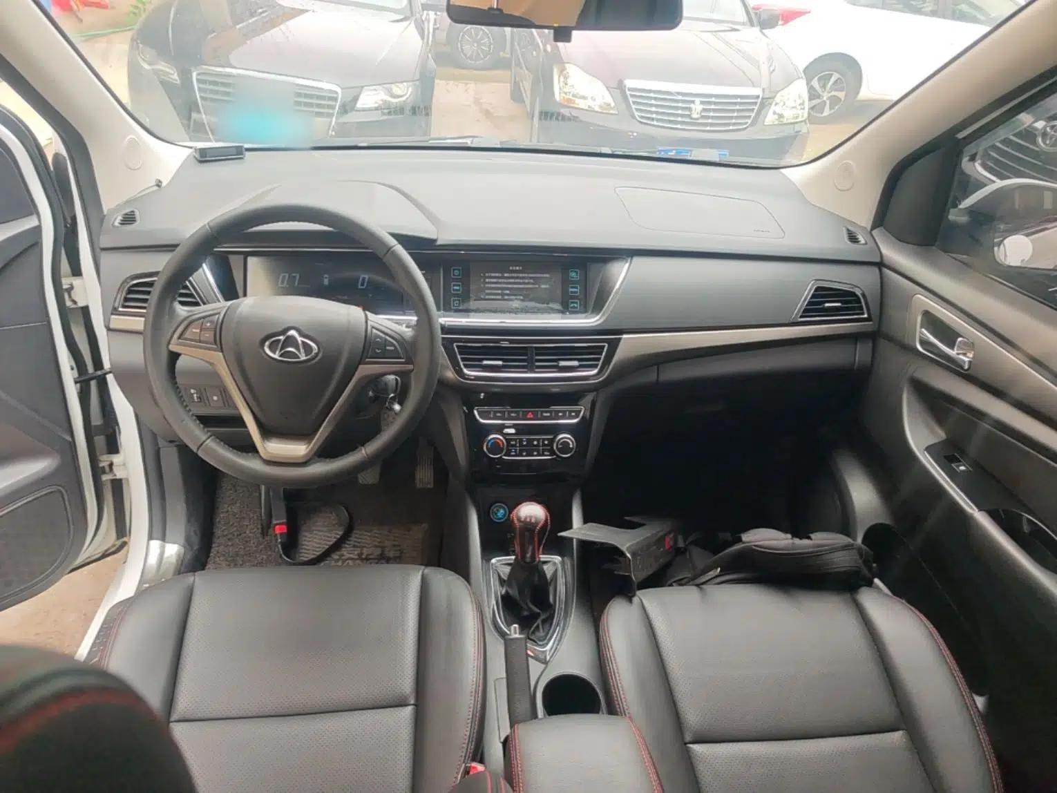 CHANGAN KAICHENG Oushang A600 2016 1.5L Manual Luxury 7-Seater — миниатюра 13