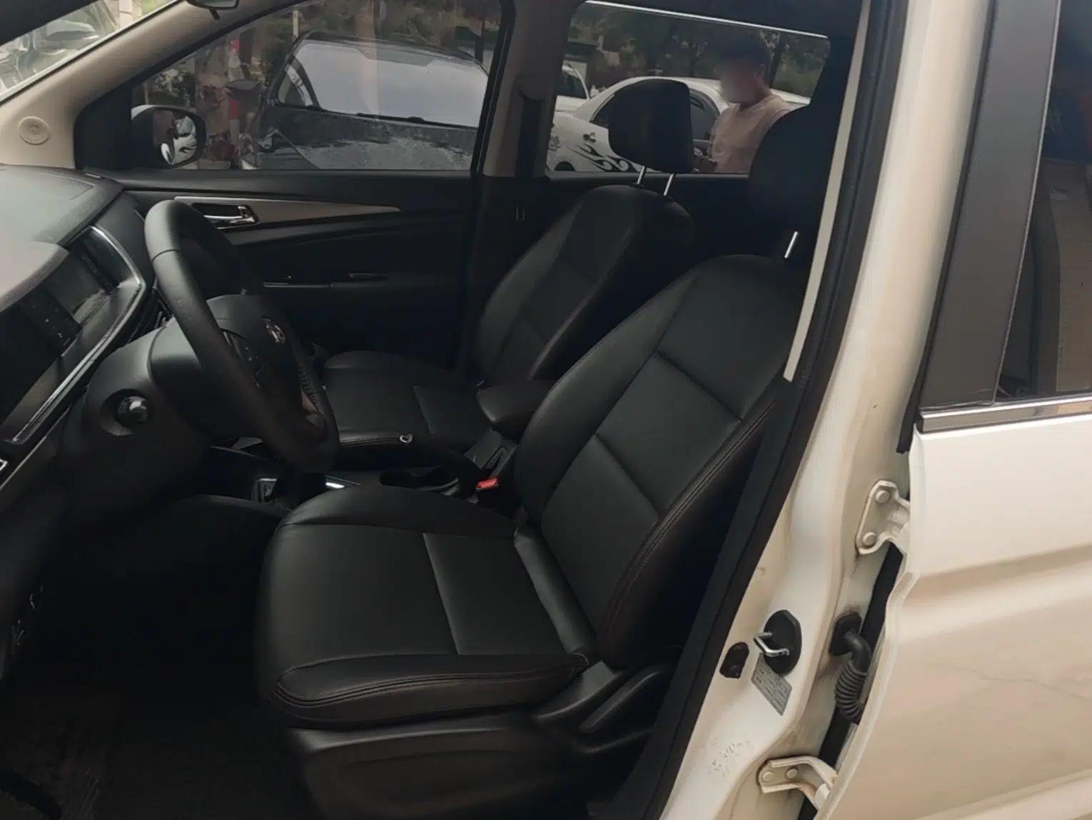 CHANGAN KAICHENG Oushang A600 2016 1.5L Manual Luxury 7-Seater — миниатюра 18