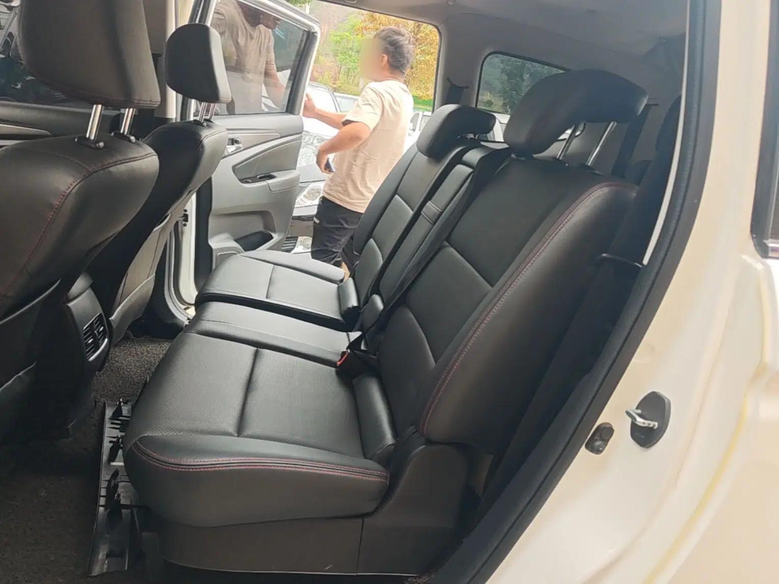 CHANGAN KAICHENG Oushang A600 2016 1.5L Manual Luxury 7-Seater — миниатюра 20
