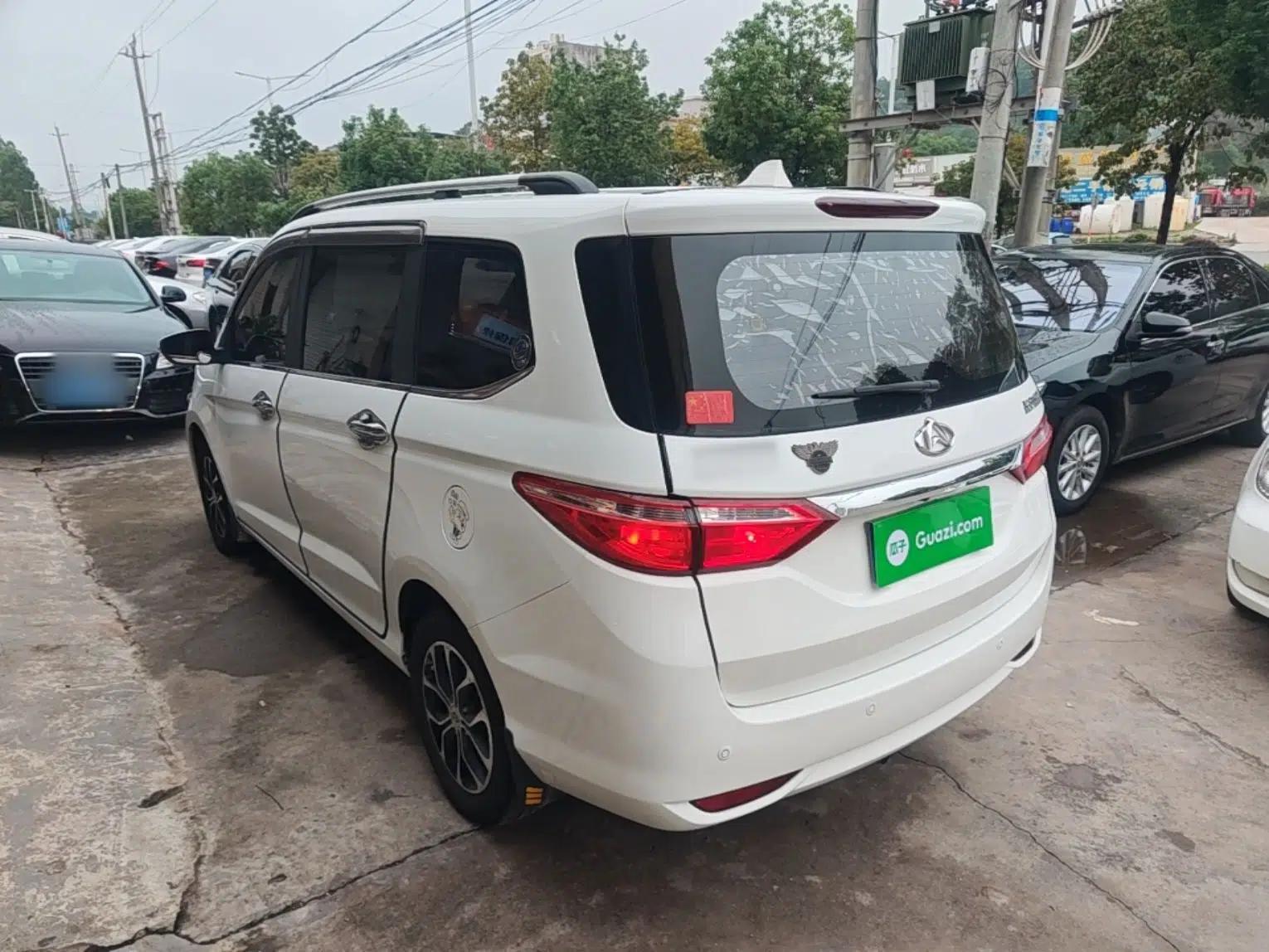 CHANGAN KAICHENG Oushang A600 2016 1.5L Manual Luxury 7-Seater — миниатюра 4