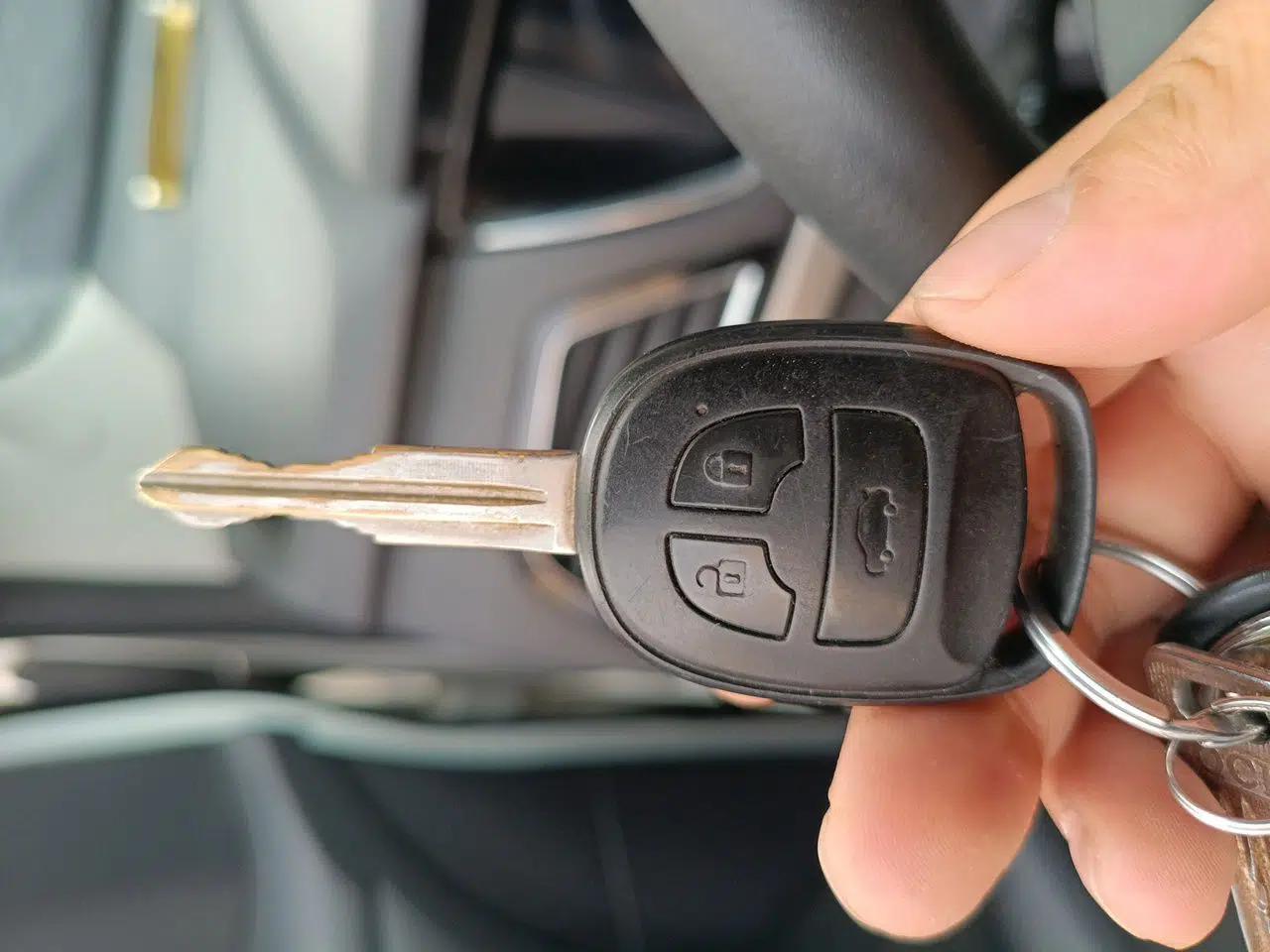 CHANGAN KAICHENG Oushang A600 2016 1.5L Manual Luxury 7-Seater — миниатюра 9