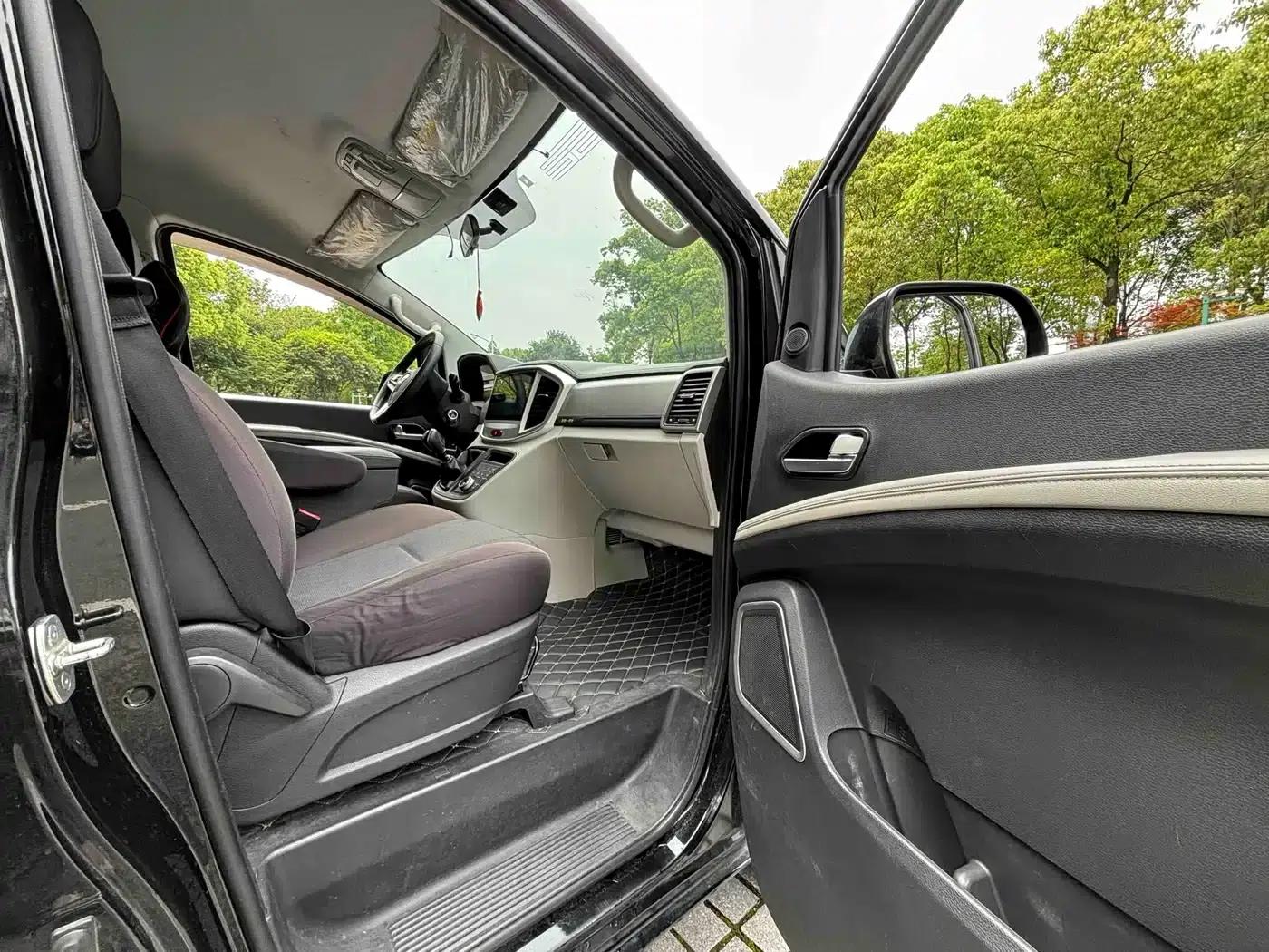 Refine M4 2022 2.0CTI Diesel Manual Sporty Edition — миниатюра 5