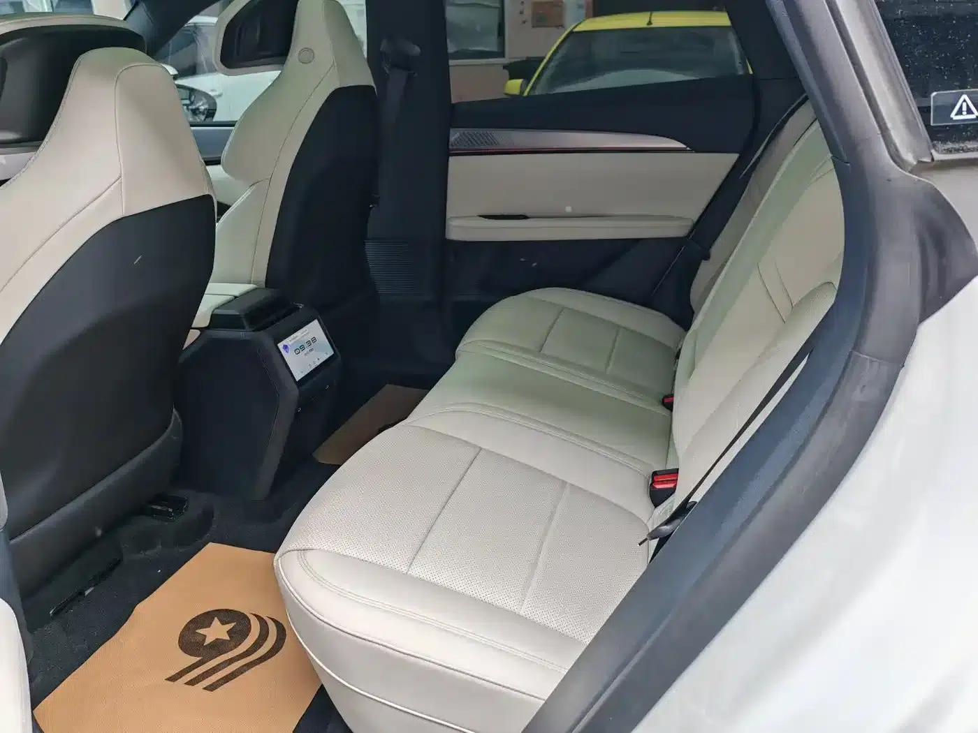 2025 Max Exhilarating 01 — миниатюра 6