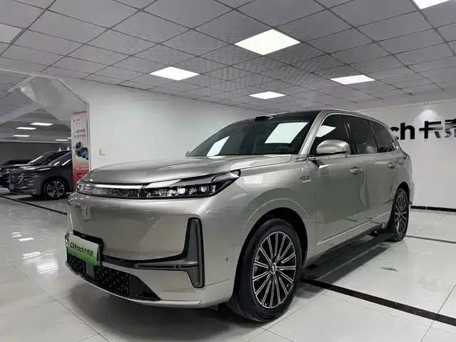 Galaxy M9 2025 230km/h 2WD Explorer Edition