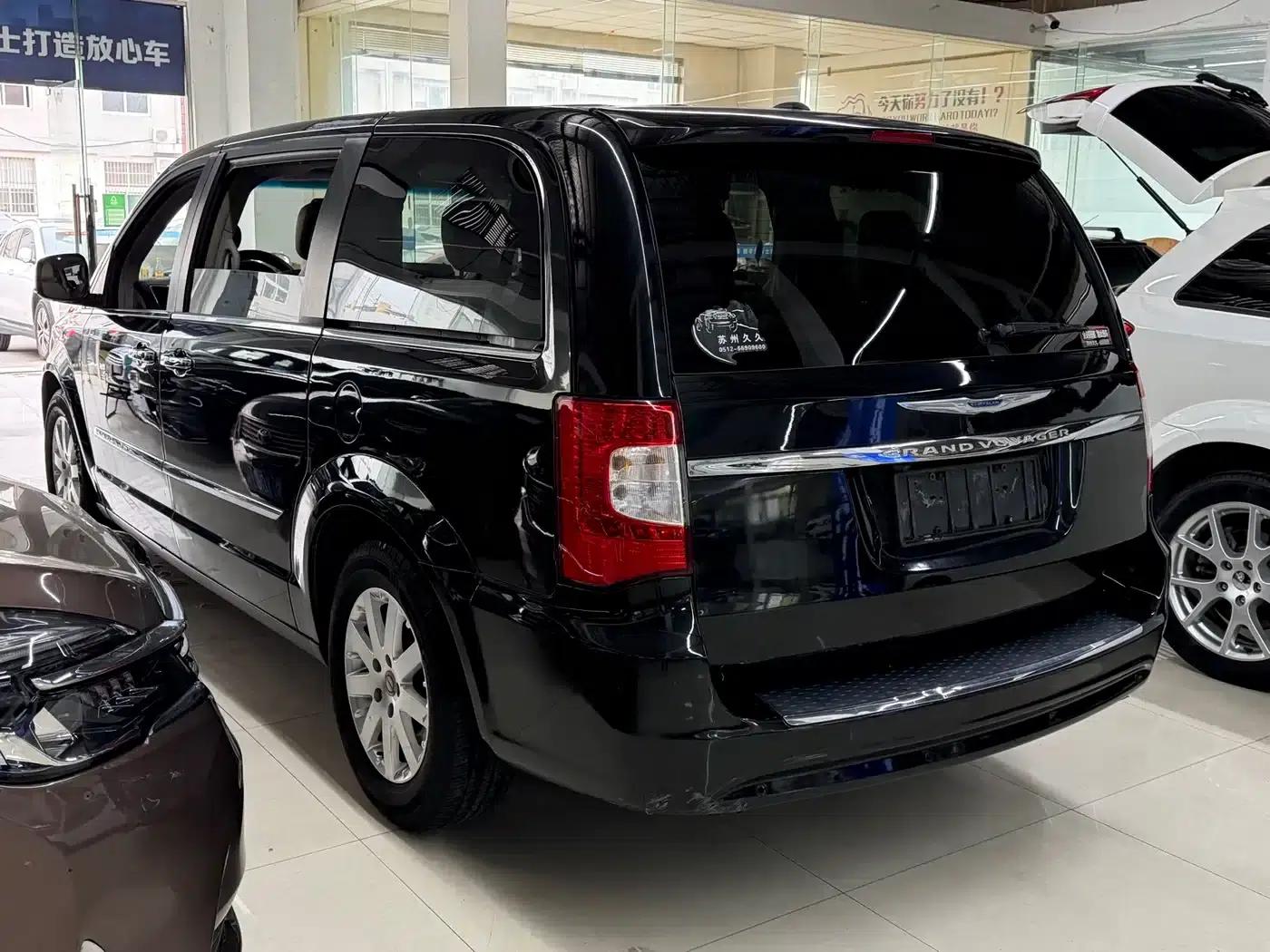 2014 Imported Grand Voyager 3.6L Comfort Edition — миниатюра 8