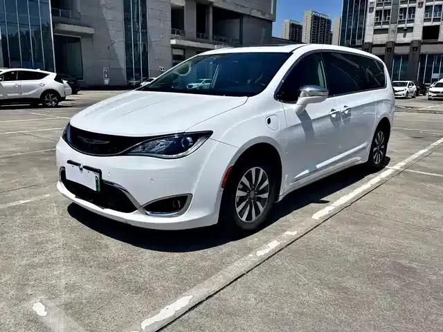 2019 Imported Grand Voyager PHEV 3.6L Plug-in Hybrid
