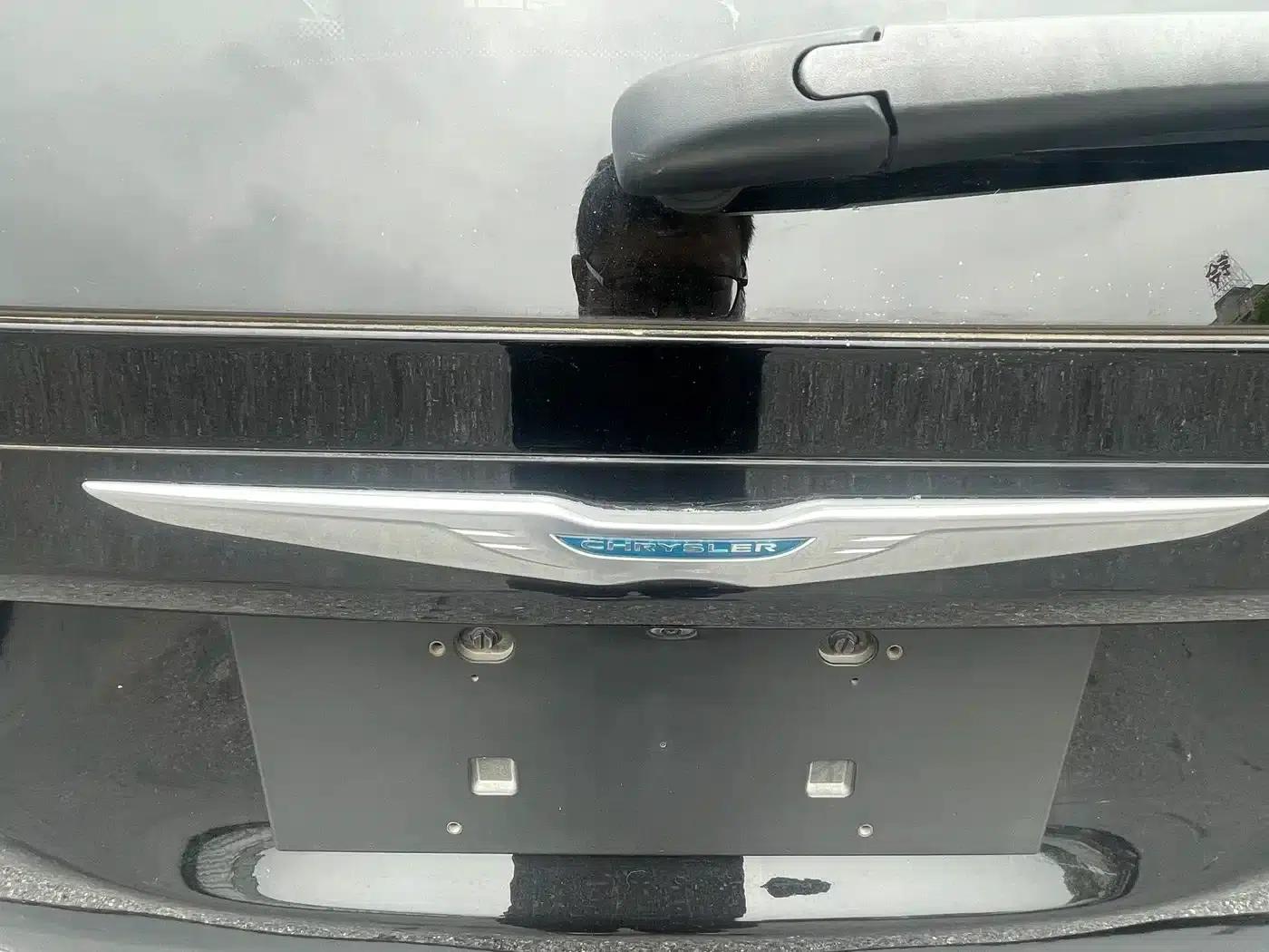 2019 Imported Grand Voyager PHEV 3.6L Plug-in Hybrid — миниатюра 14