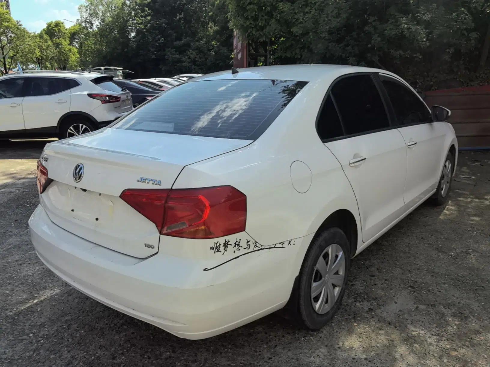 Volkswagen Jetta 2017 1.5L Manual Fashion Edition — миниатюра 4