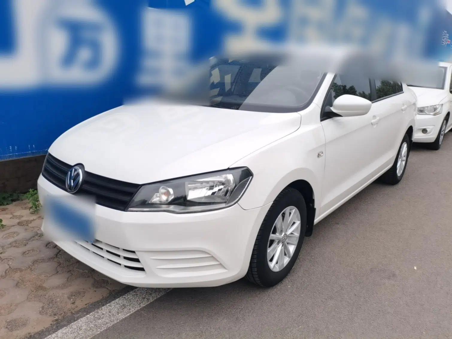 Volkswagen Jetta 2015 1.6L Automatic Fashion Model — миниатюра 1