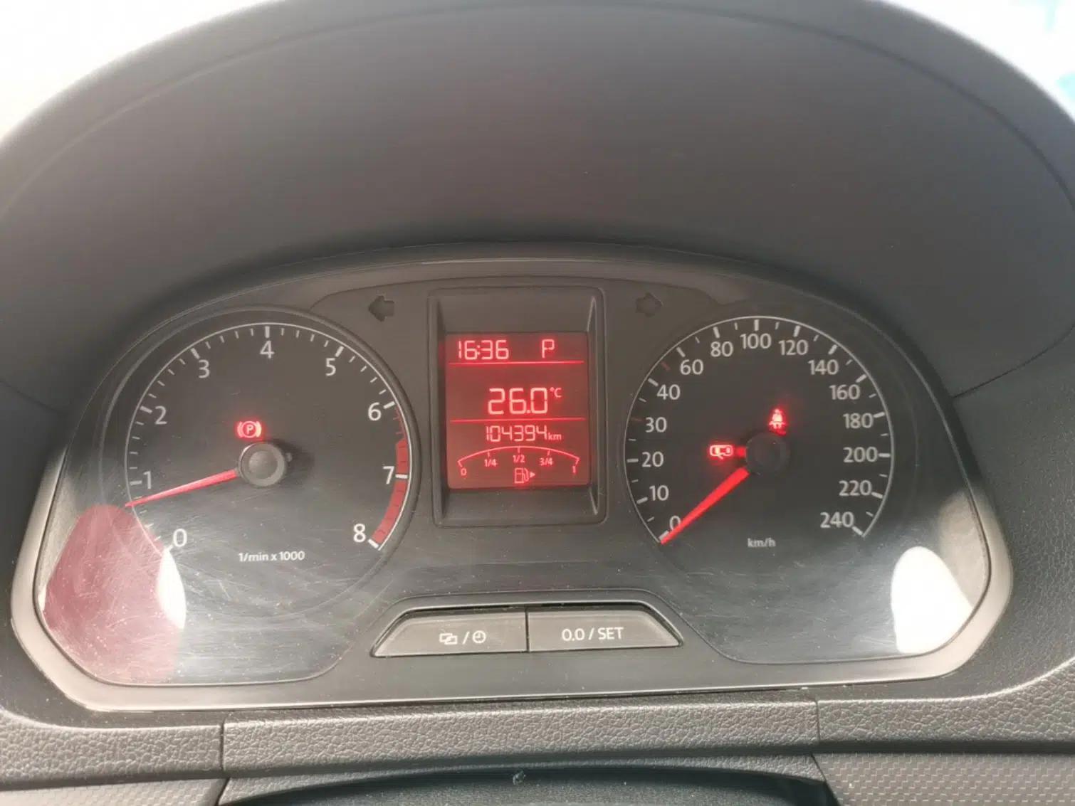 Volkswagen Jetta 2015 1.6L Automatic Fashion Model — миниатюра 15