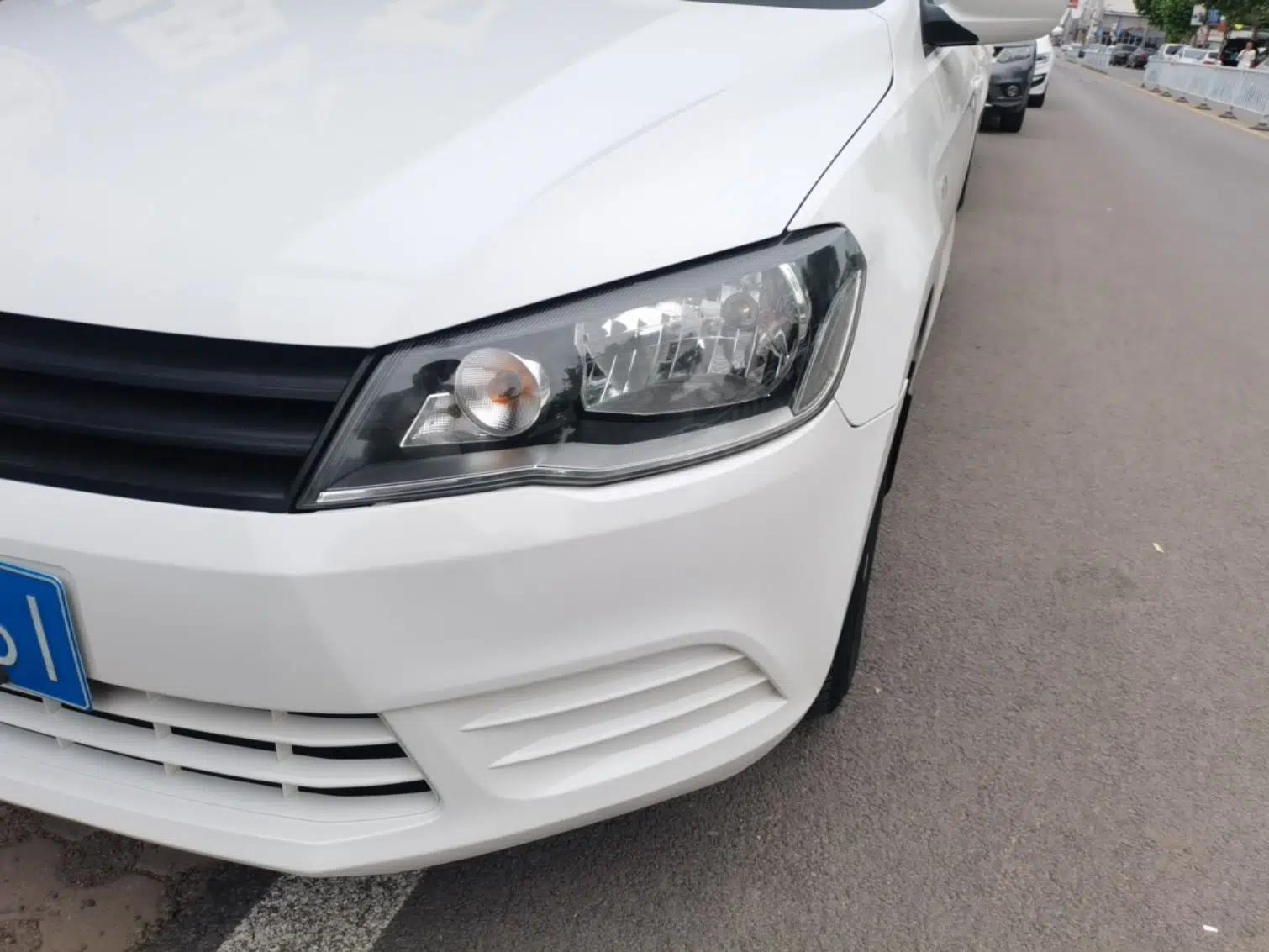 Volkswagen Jetta 2015 1.6L Automatic Fashion Model — миниатюра 9