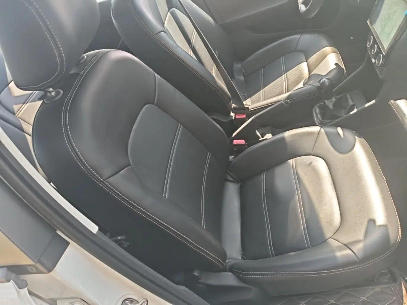 Volkswagen Jetta 2017 1.5L Manual Fashion Edition — миниатюра 23