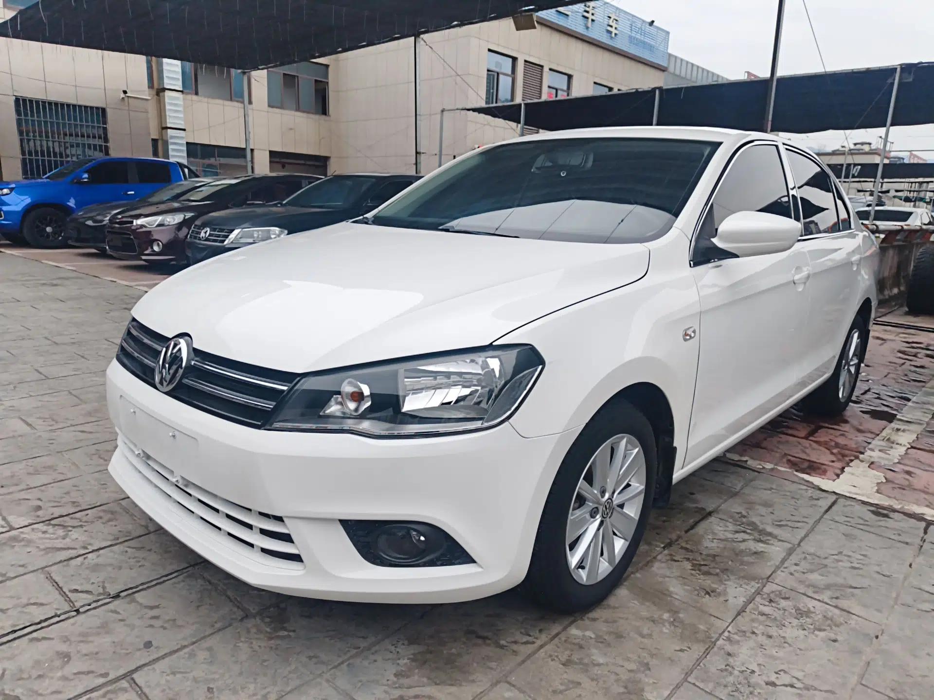 Volkswagen Jetta 2015 Value Edition 1.6L Automatic Comfort Version — миниатюра 1