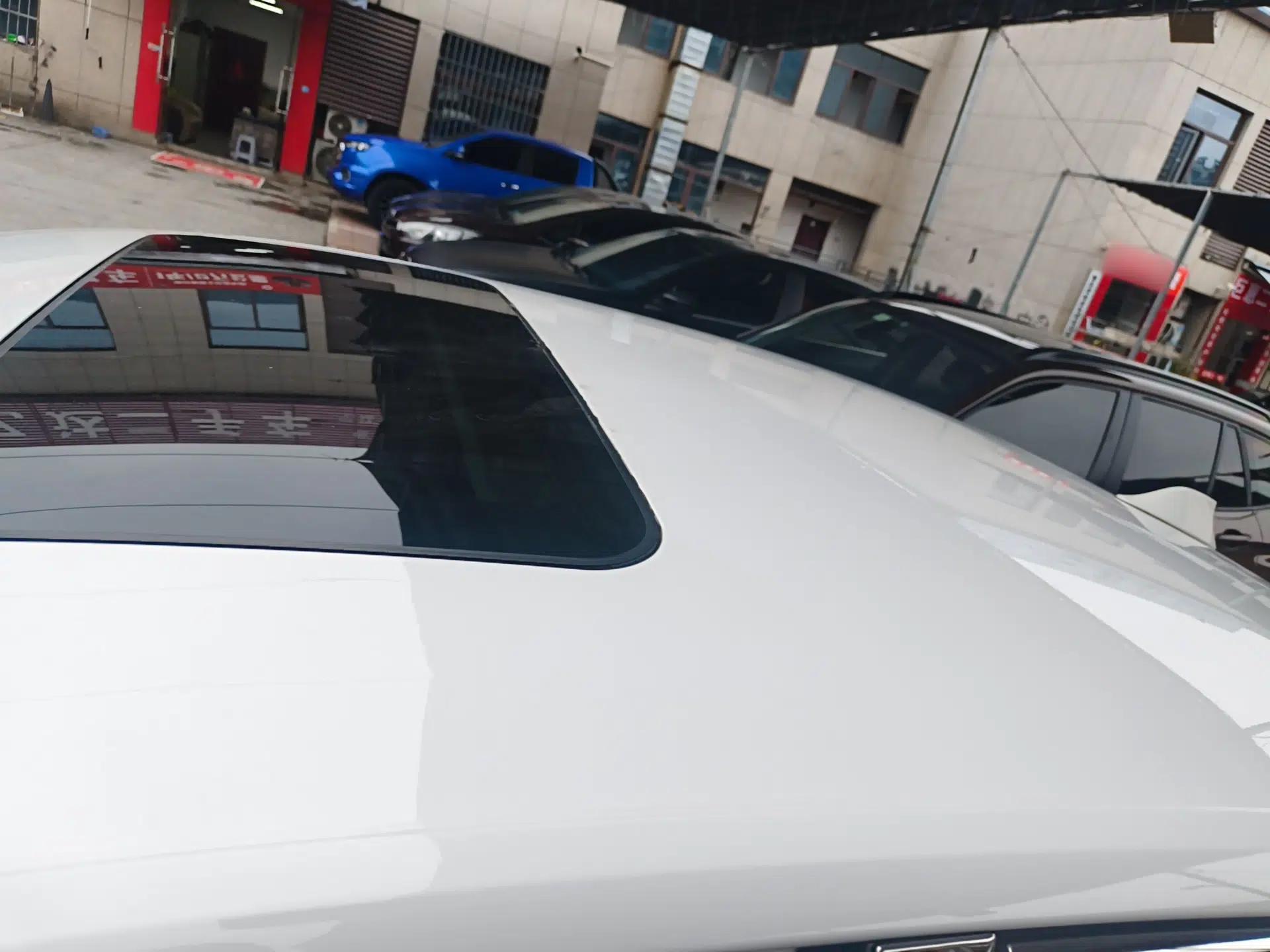 Volkswagen Jetta 2015 Value Edition 1.6L Automatic Comfort Version — миниатюра 11