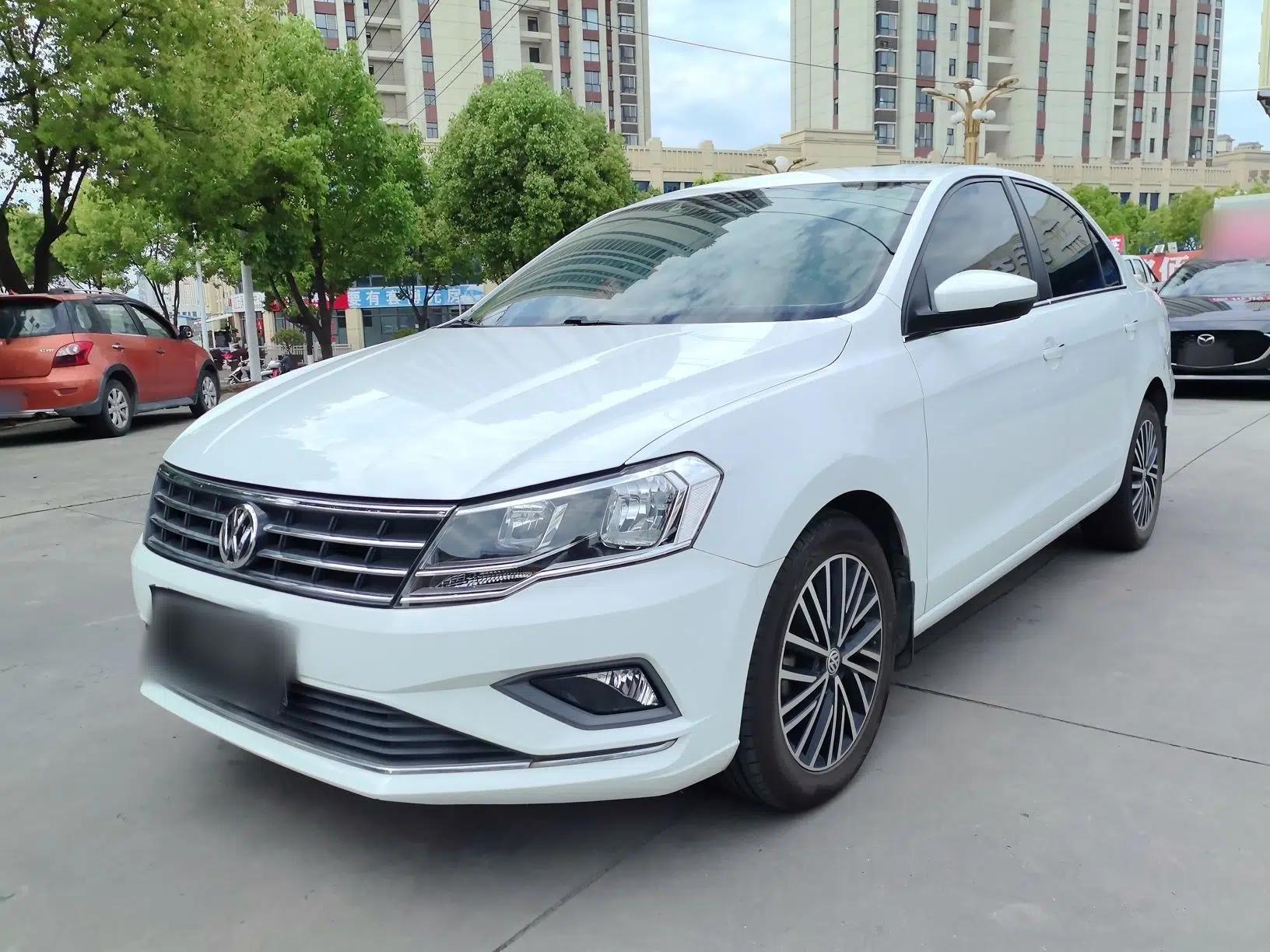 Volkswagen Jetta 2019 Dream Edition 1.4L Manual Comfort Version — миниатюра 1
