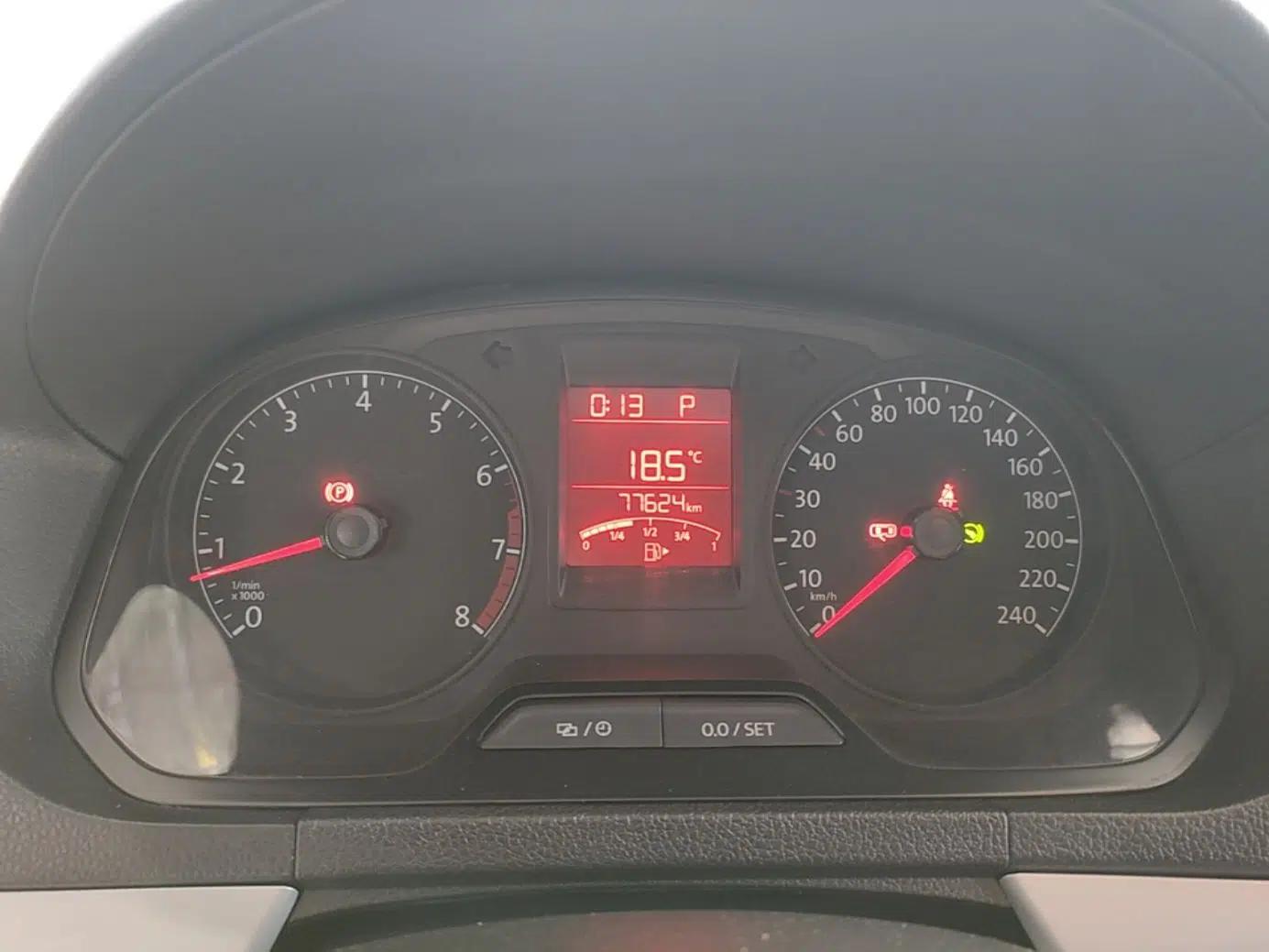 Volkswagen Jetta 2015 Value Edition 1.6L Automatic Comfort Version — миниатюра 15