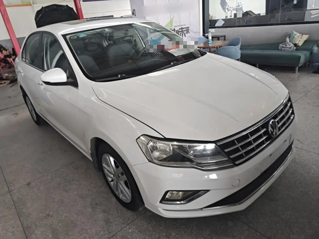Volkswagen Jetta 2017 1.5L Automatic Comfort Model — миниатюра 3