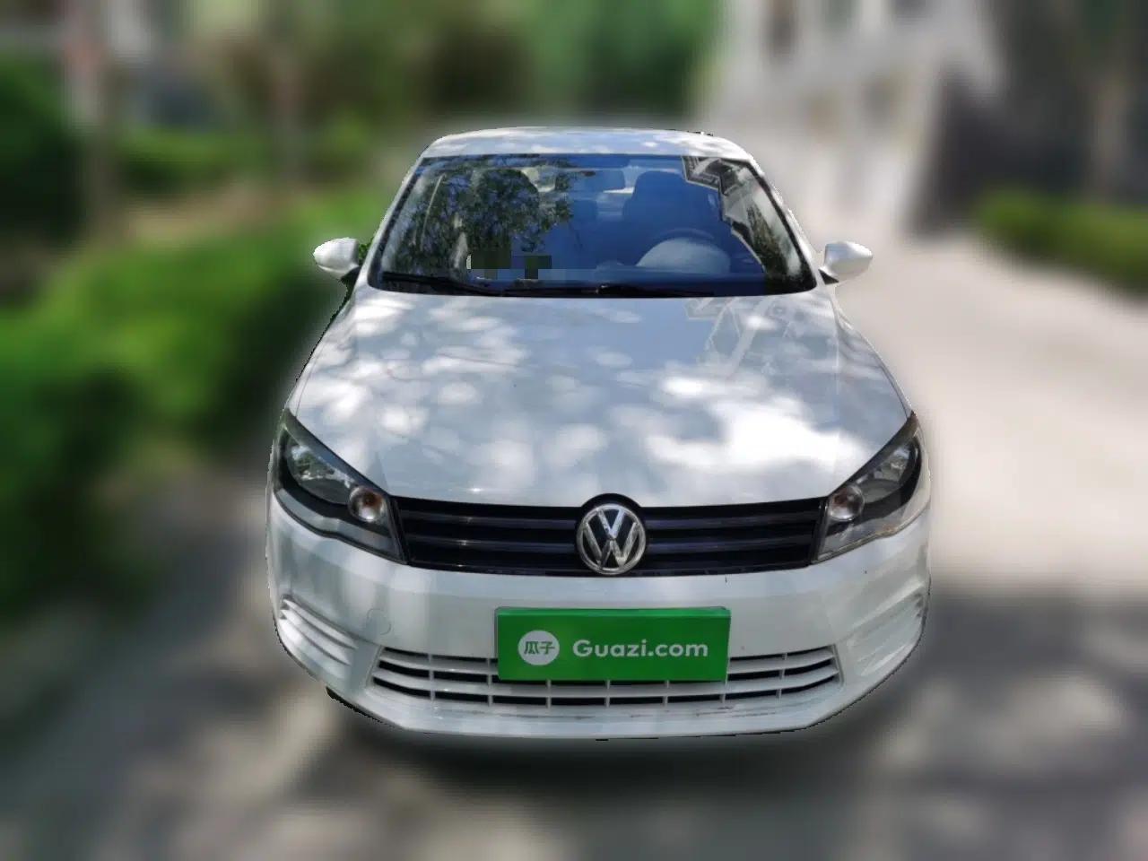Volkswagen Jetta 2013 1.6L Manual Fashion Edition — миниатюра 2