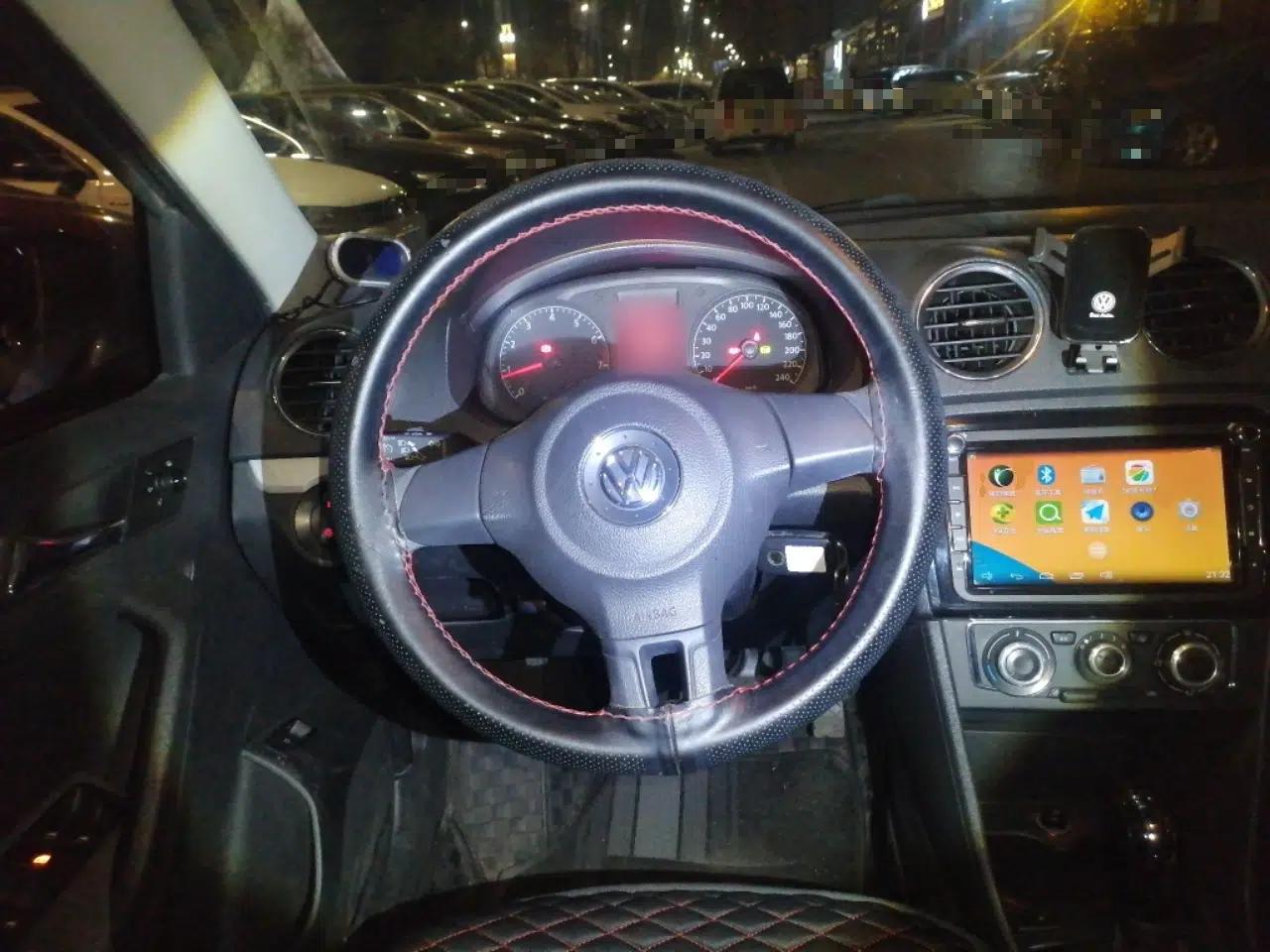 Volkswagen Jetta 2013 1.6L Automatic Comfort Model — миниатюра 11