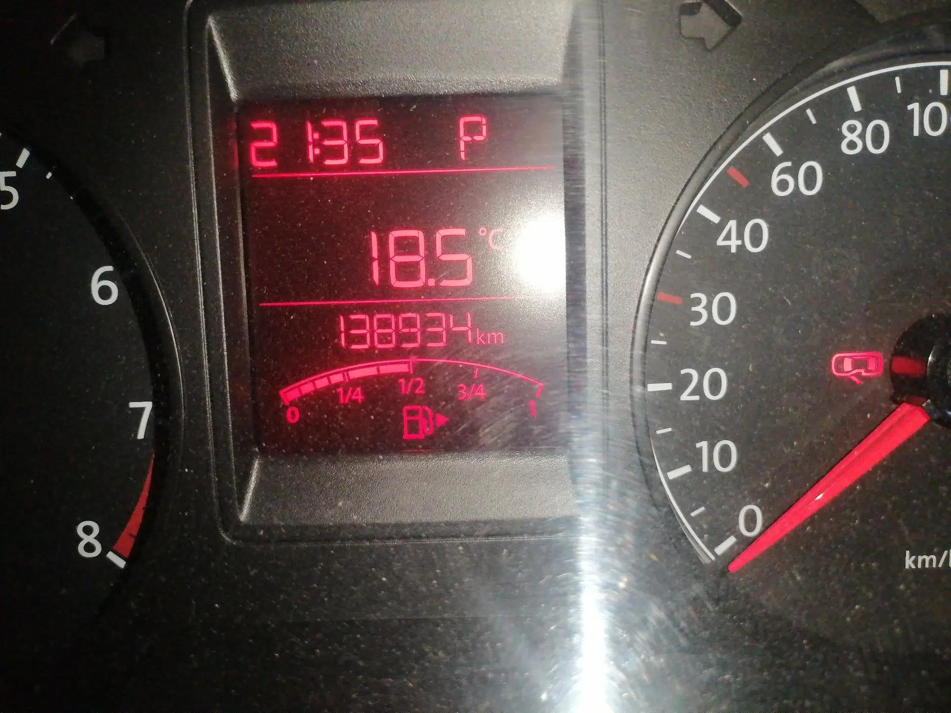 Volkswagen Jetta 2013 1.6L Automatic Comfort Model — миниатюра 13