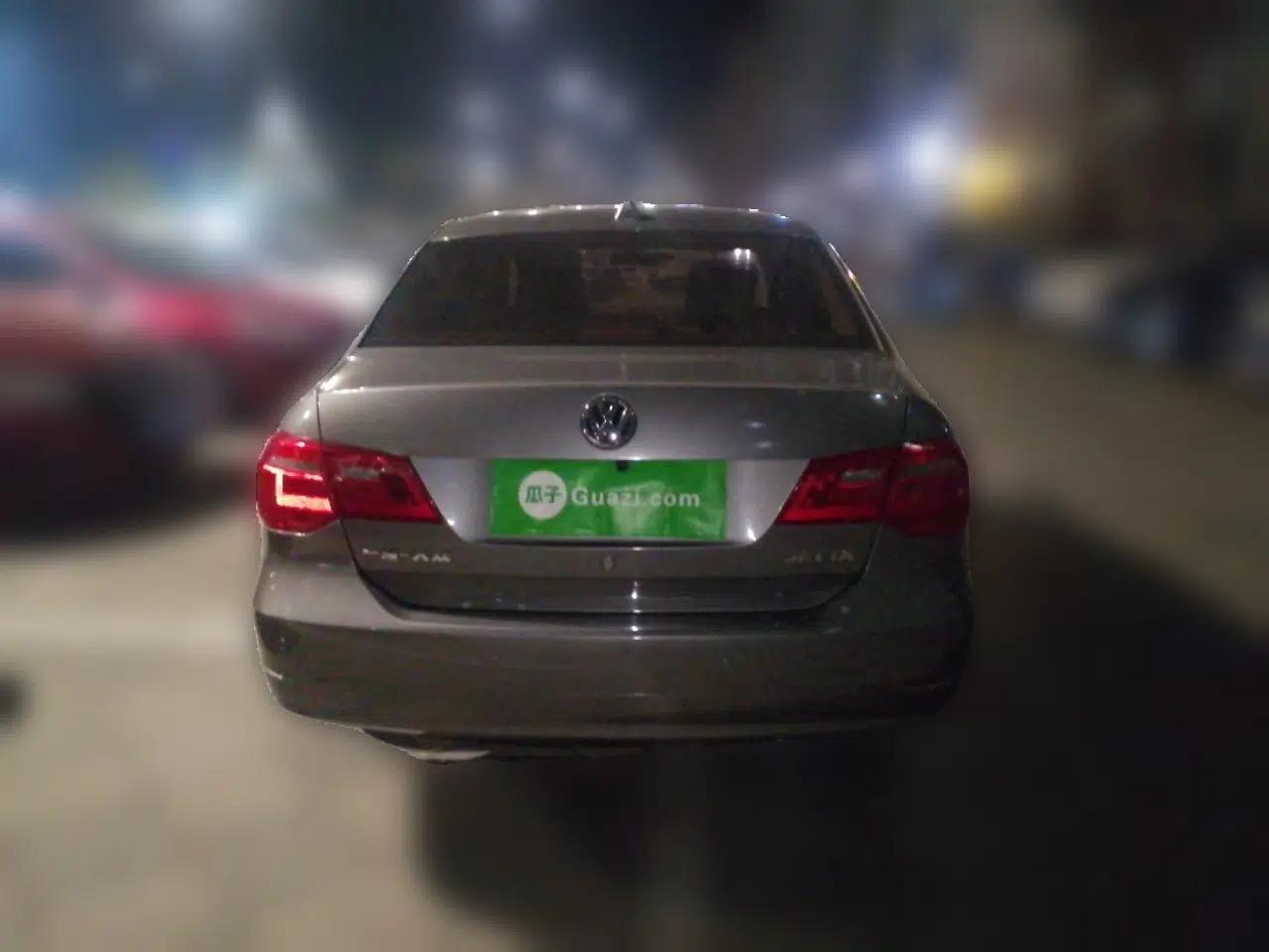 Volkswagen Jetta 2013 1.6L Automatic Comfort Model — миниатюра 5