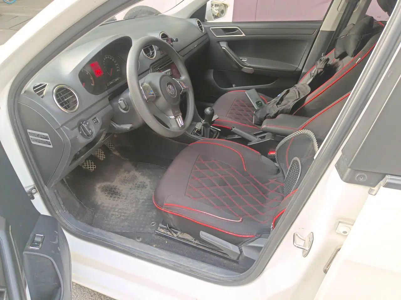 Volkswagen Jetta 2015 Zhuihui Edition 1.4L Manual Fashion Model — миниатюра 16