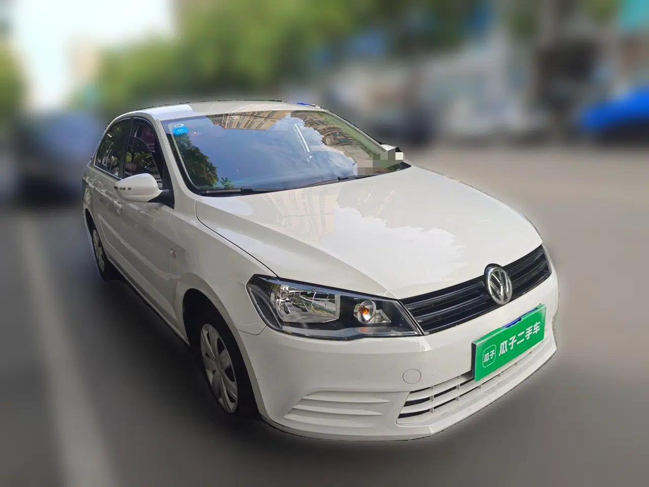 Volkswagen Jetta 2015 Zhuihui Edition 1.4L Manual Fashion Model — миниатюра 3