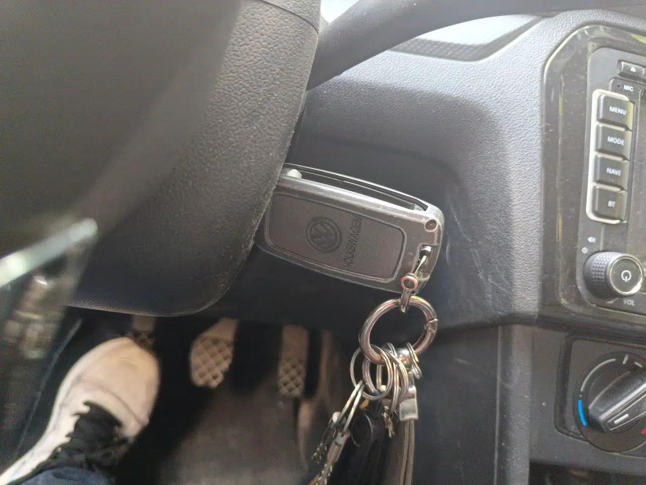 Volkswagen Jetta 2015 Zhuihui Edition 1.4L Manual Fashion Model — миниатюра 9