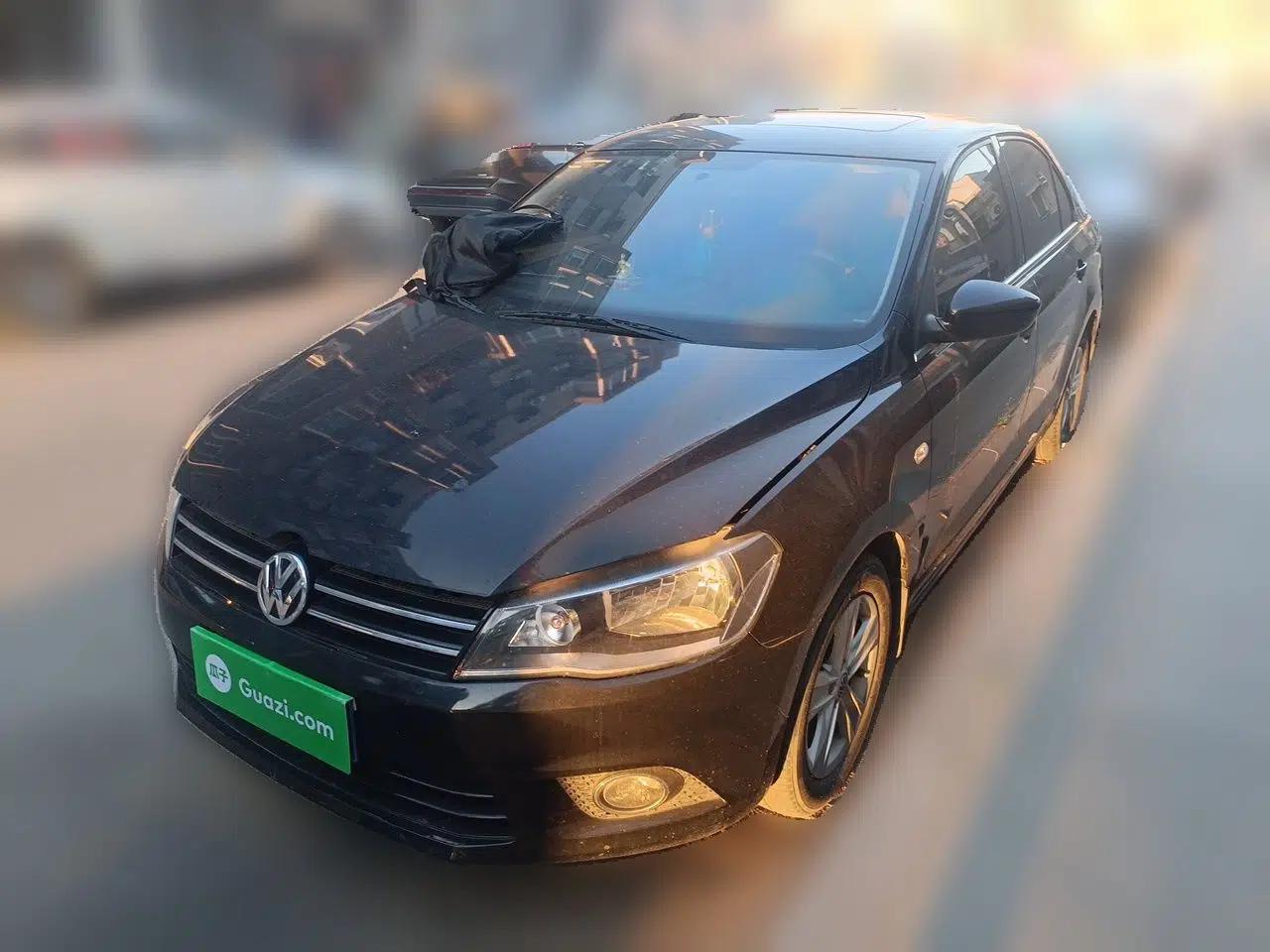 Volkswagen Jetta 2013 1.6L Automatic Luxury Model — миниатюра 1