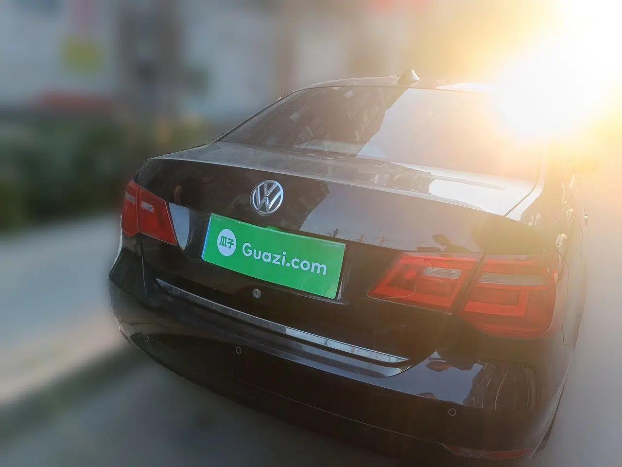 Volkswagen Jetta 2013 1.6L Automatic Luxury Model — миниатюра 5